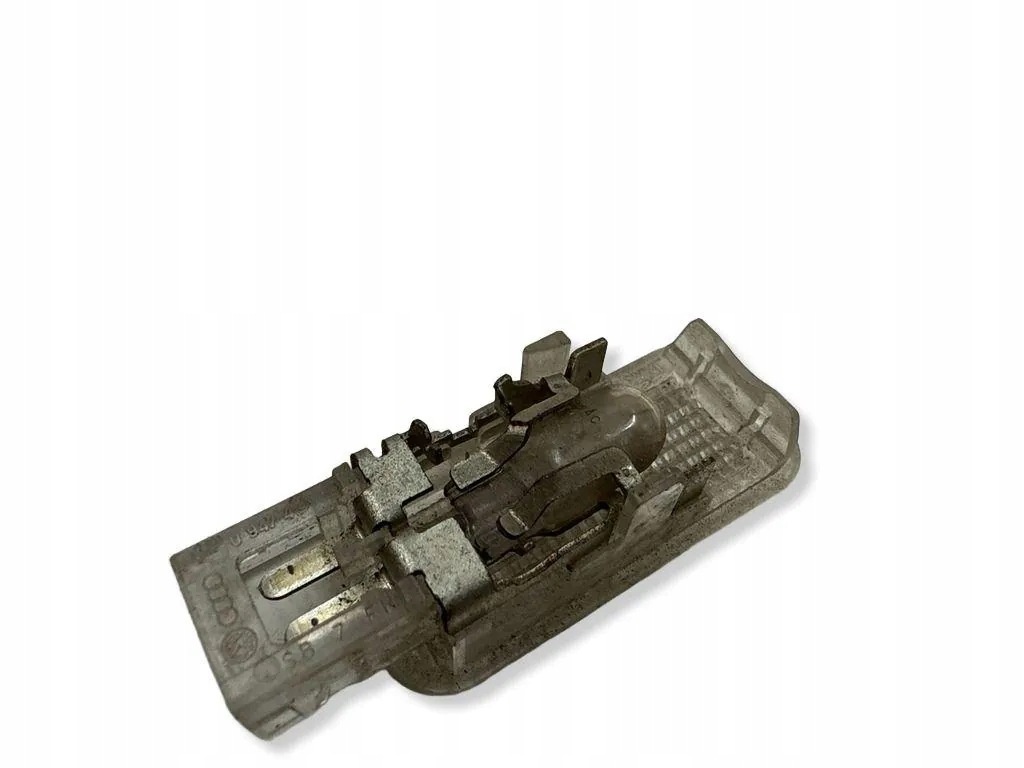 Éclairage intérieur Audi A6 S6 C5 4B 4B0947461 image 4