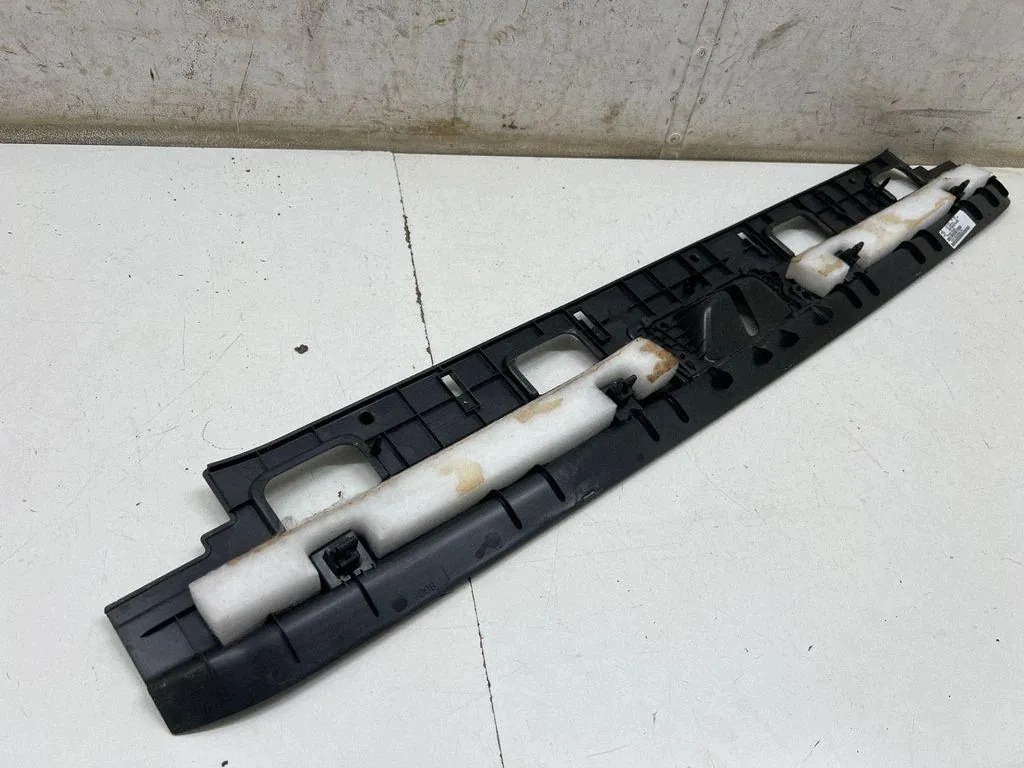 Zierleiste Kofferraum Land Rover Discovery V L462 OEM HY32425A92BAW image 4