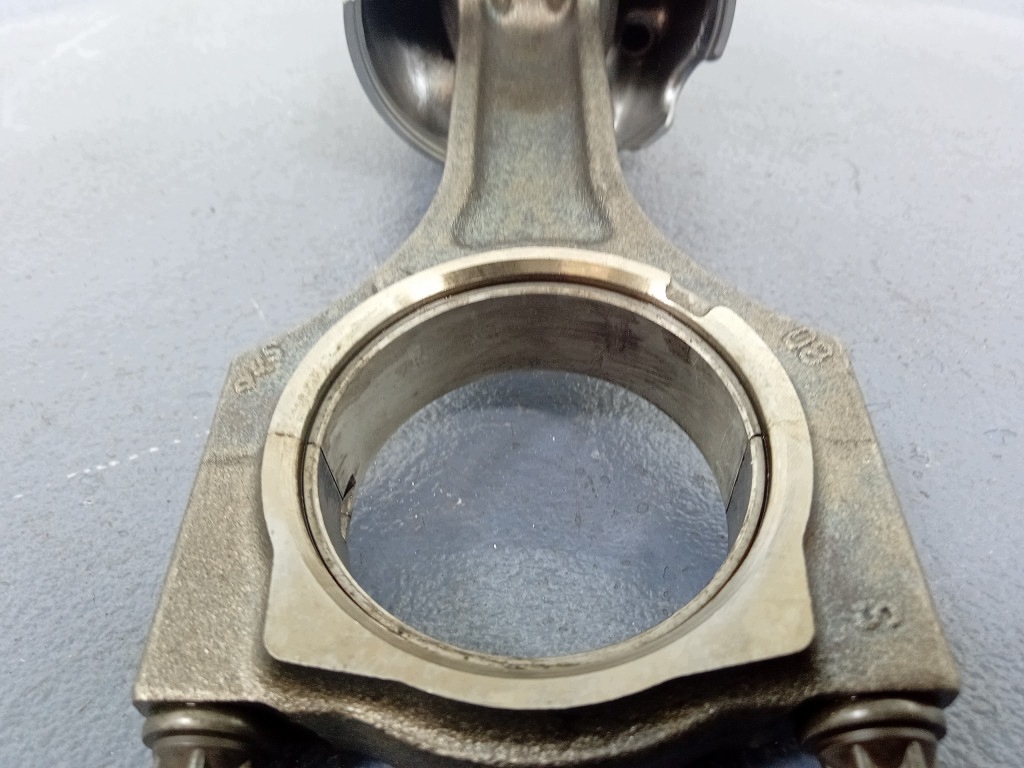 BMW 5 G30 G31 2.0d 190hk B47D20B Kolv vevstake image 5