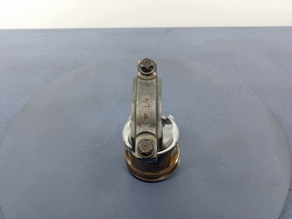 BMW 5 G30 G31 2.0d 190hk B47D20B Kolv vevstake image 7