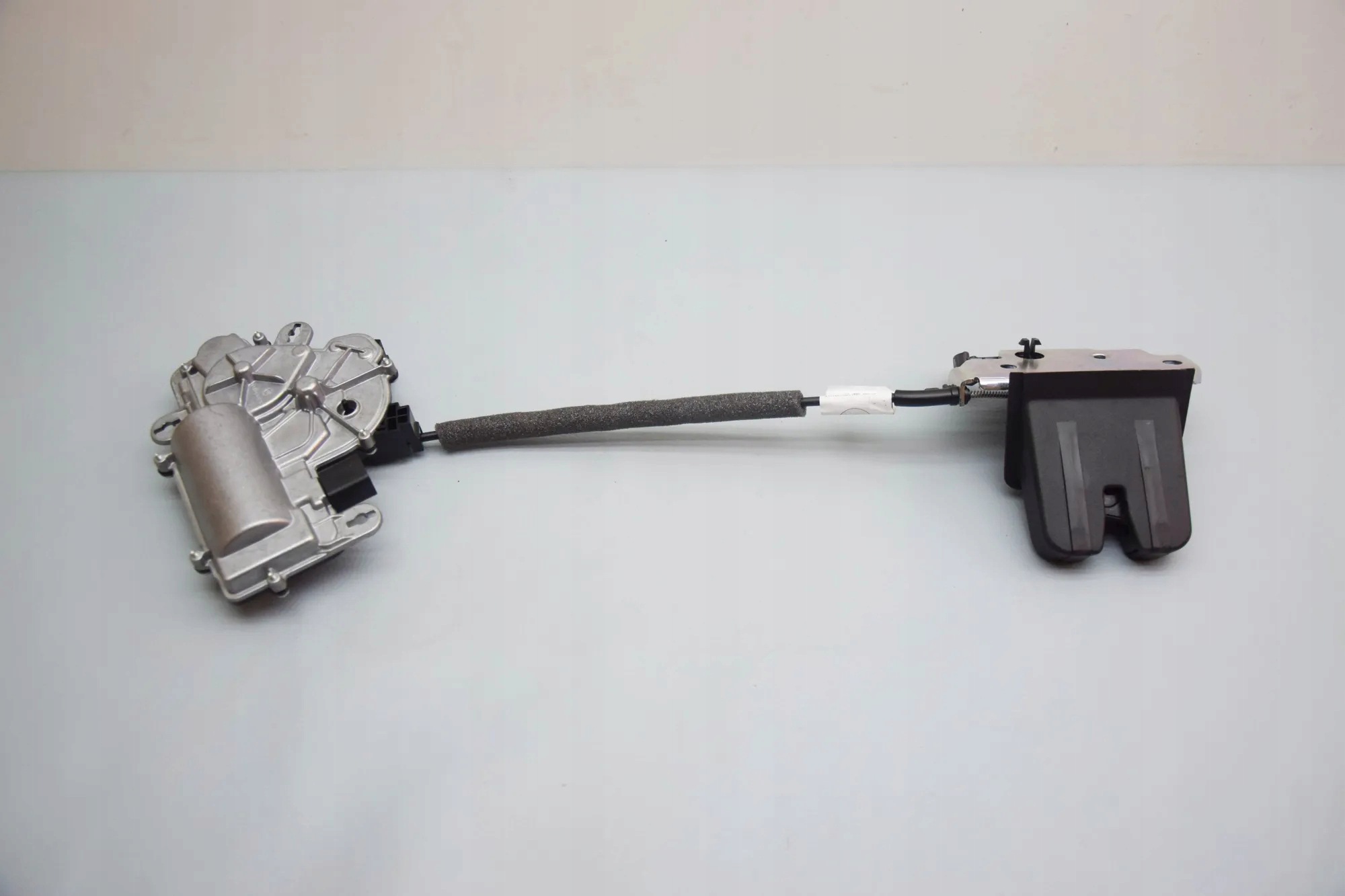 Kit ouverture coffre VW Tiguan AD1 3G0827887G image 2