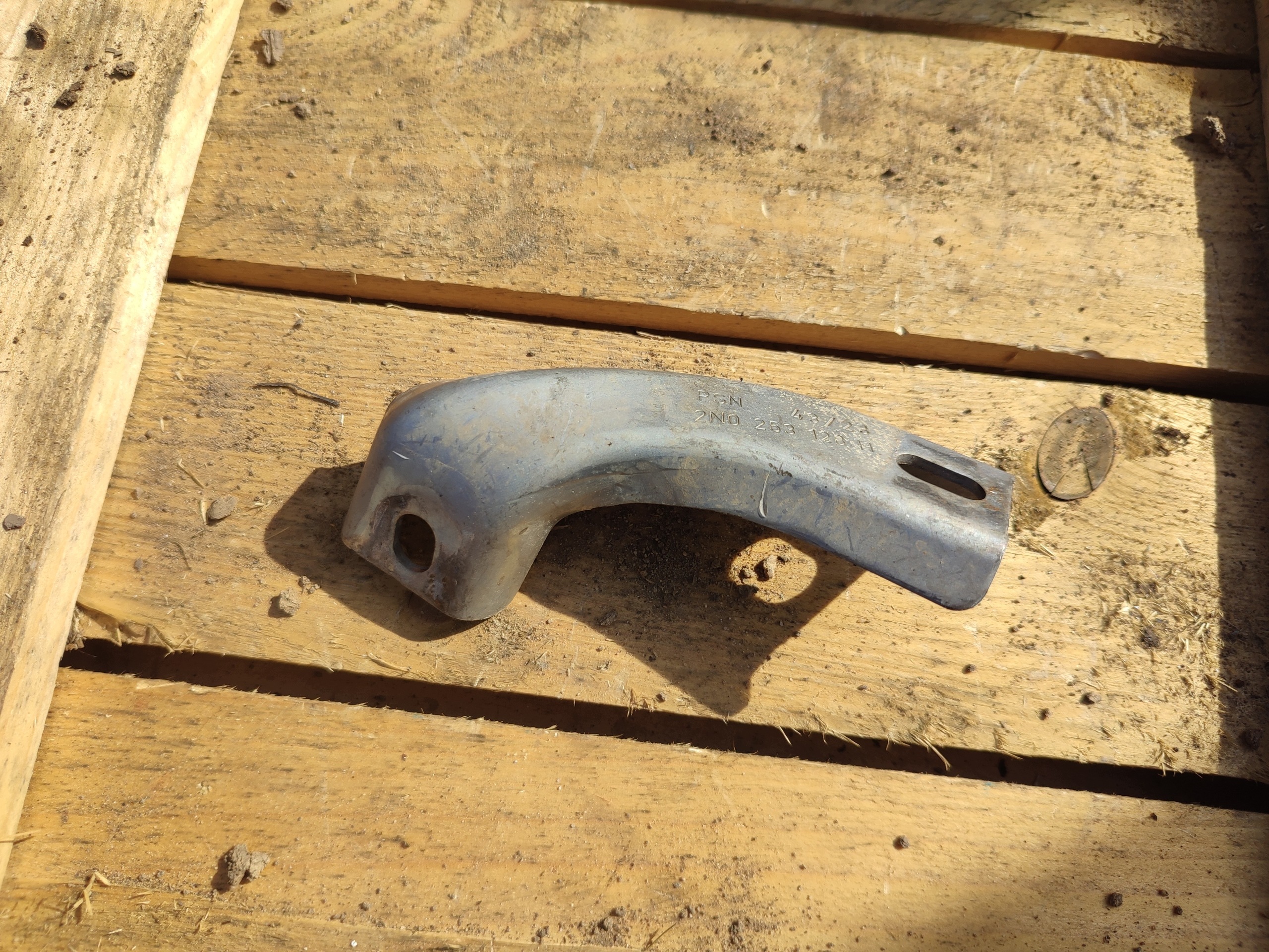 Supporto Filtro VW Crafter 2.0 Diesel Usato