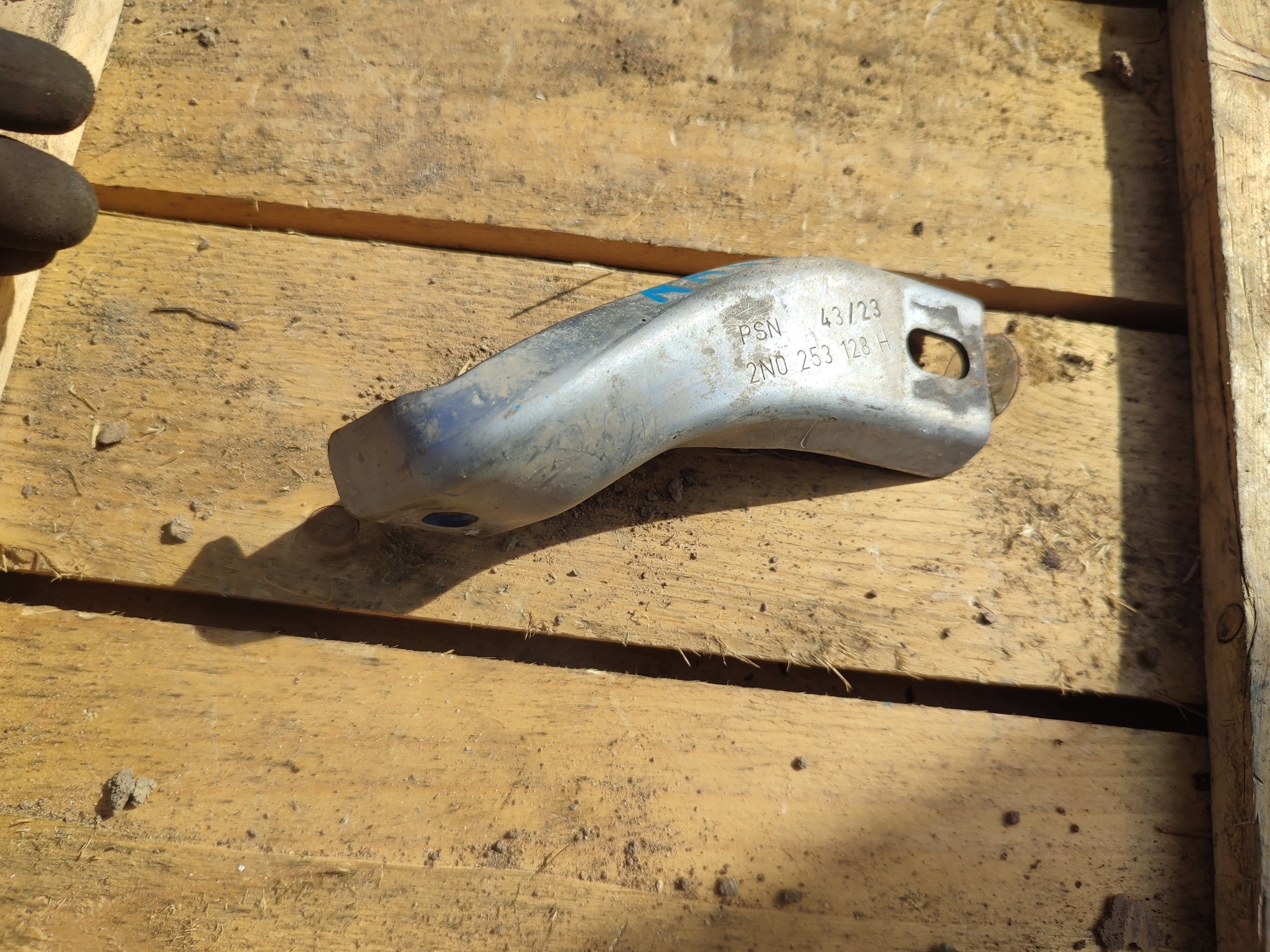 Halterung Filter VW Crafter 2.0 Diesel image 4