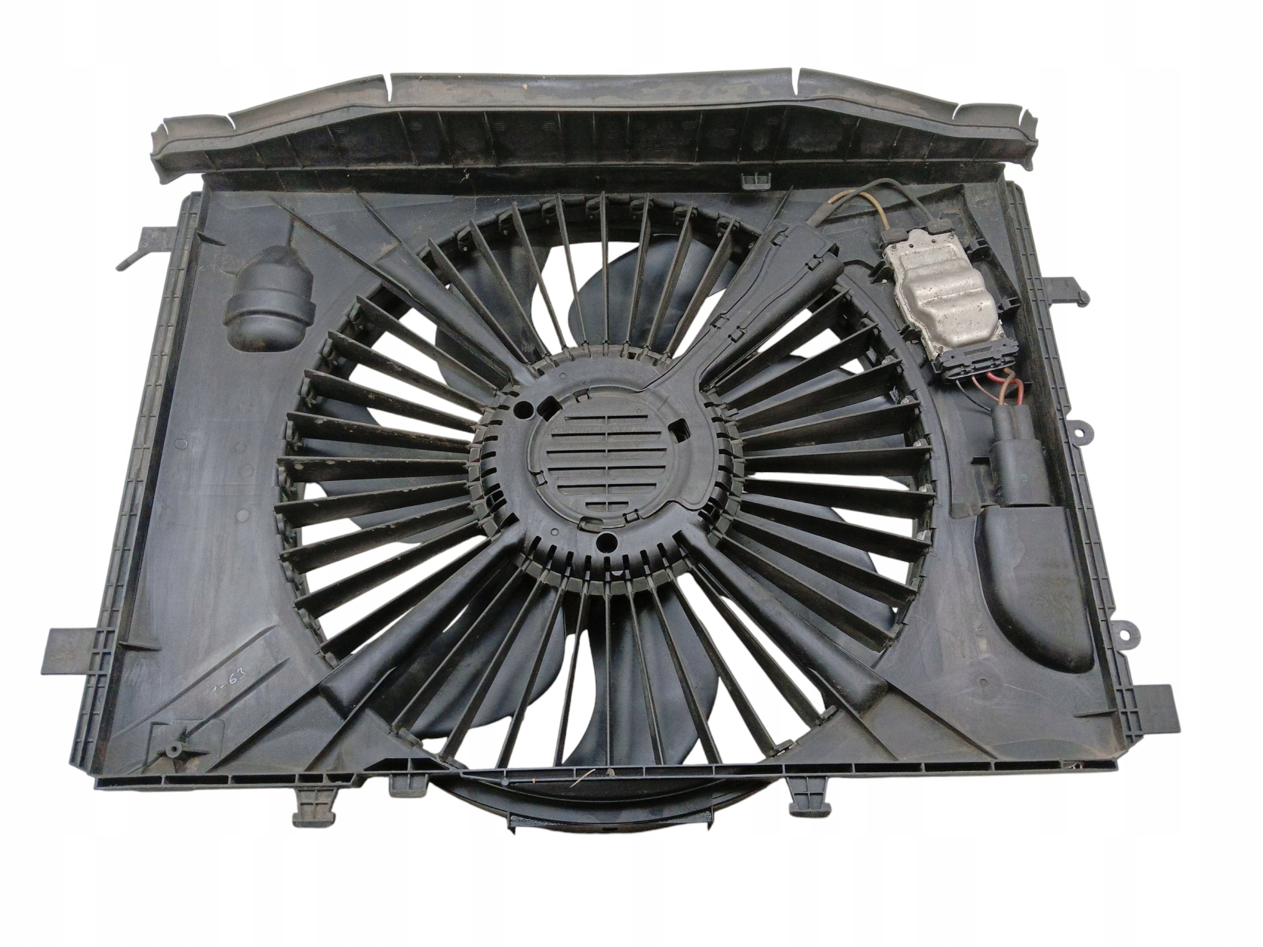 Gebruikte radiateurventilator Mercedes W204 W212 A2045000393
