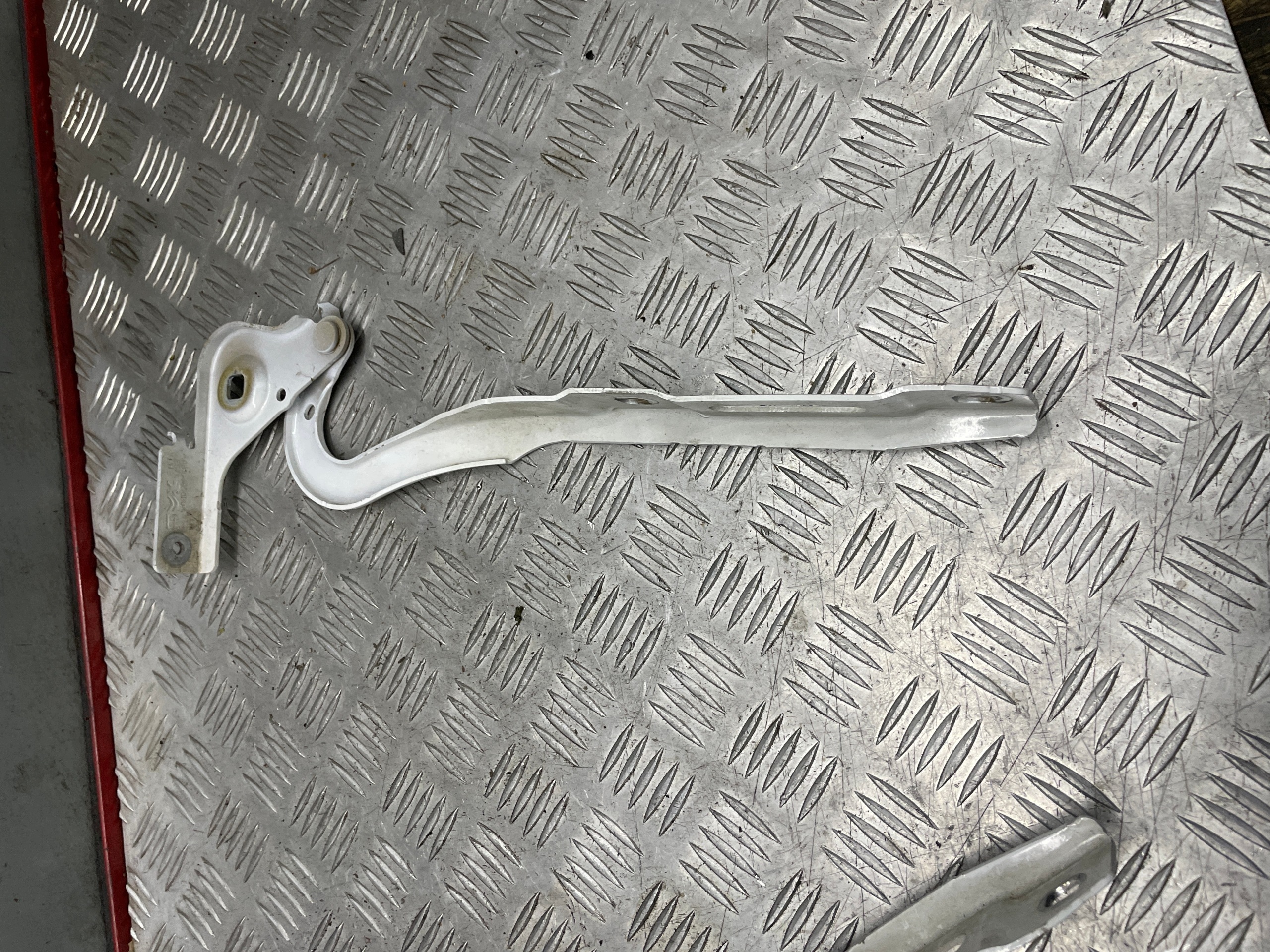 Motorhaubenscharniere Peugeot Partner III / Berlingo III 18- OEM 3765387547647 image 8