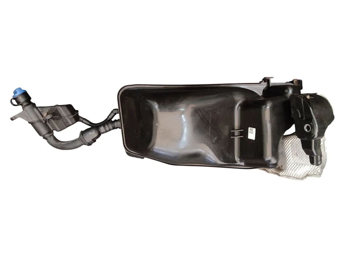 AdBlue Tank Volvo V90 II CC S90 II XC90 II XC60 II image 5