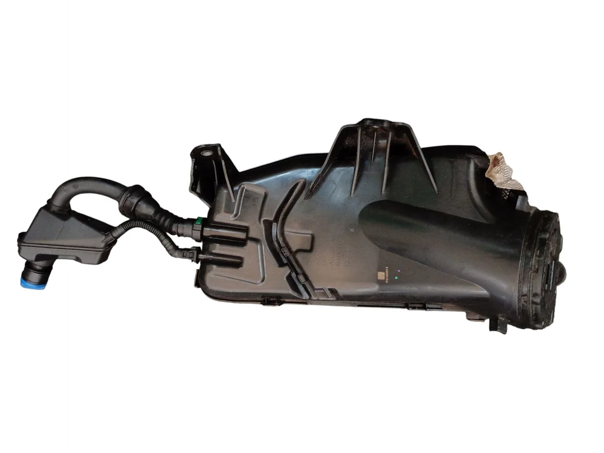 AdBlue Tank Volvo V90 II CC S90 II XC90 II XC60 II image 9