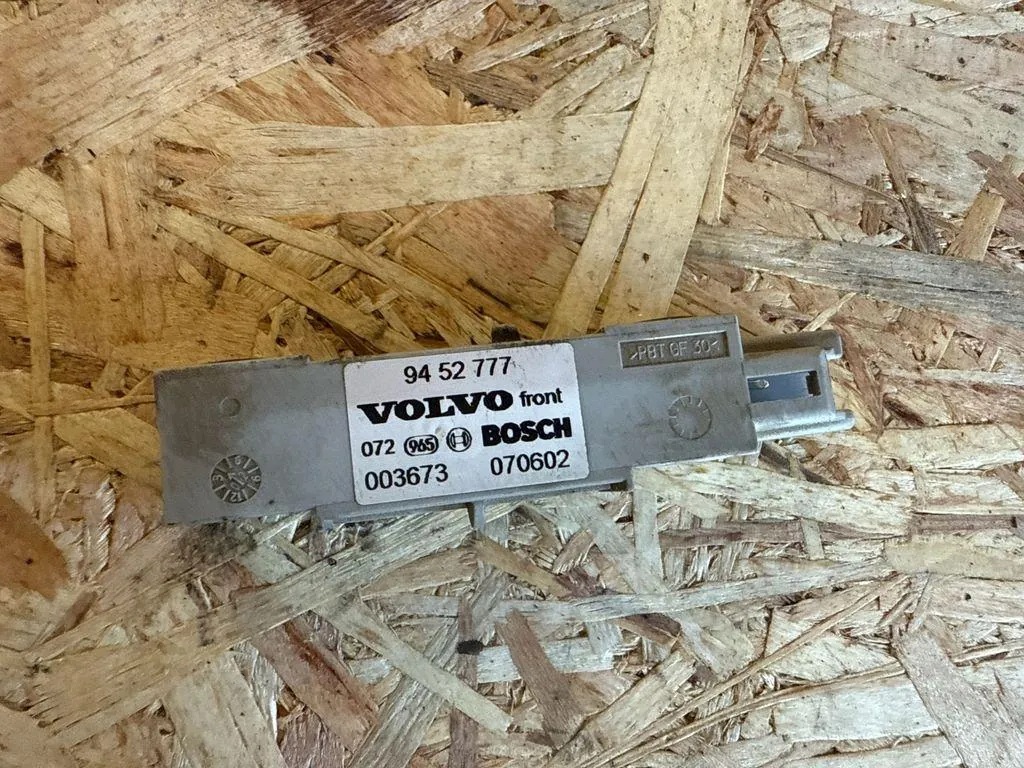 Volvo S60 I airbag-törmäysanturi 003673
