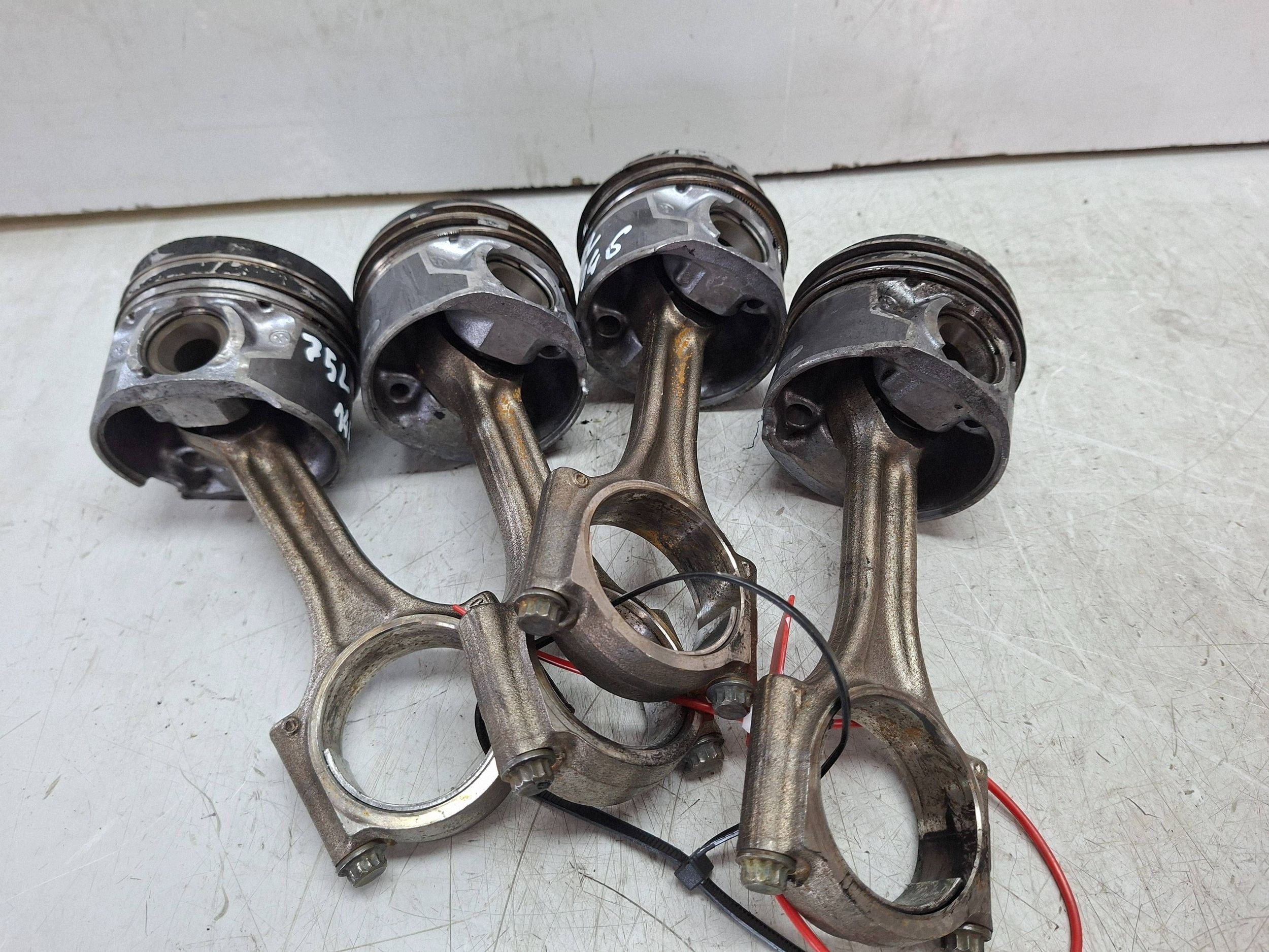 Pistón Biela 75L146 S27658372 Citroen Peugeot Ford 1.5 BlueHDi