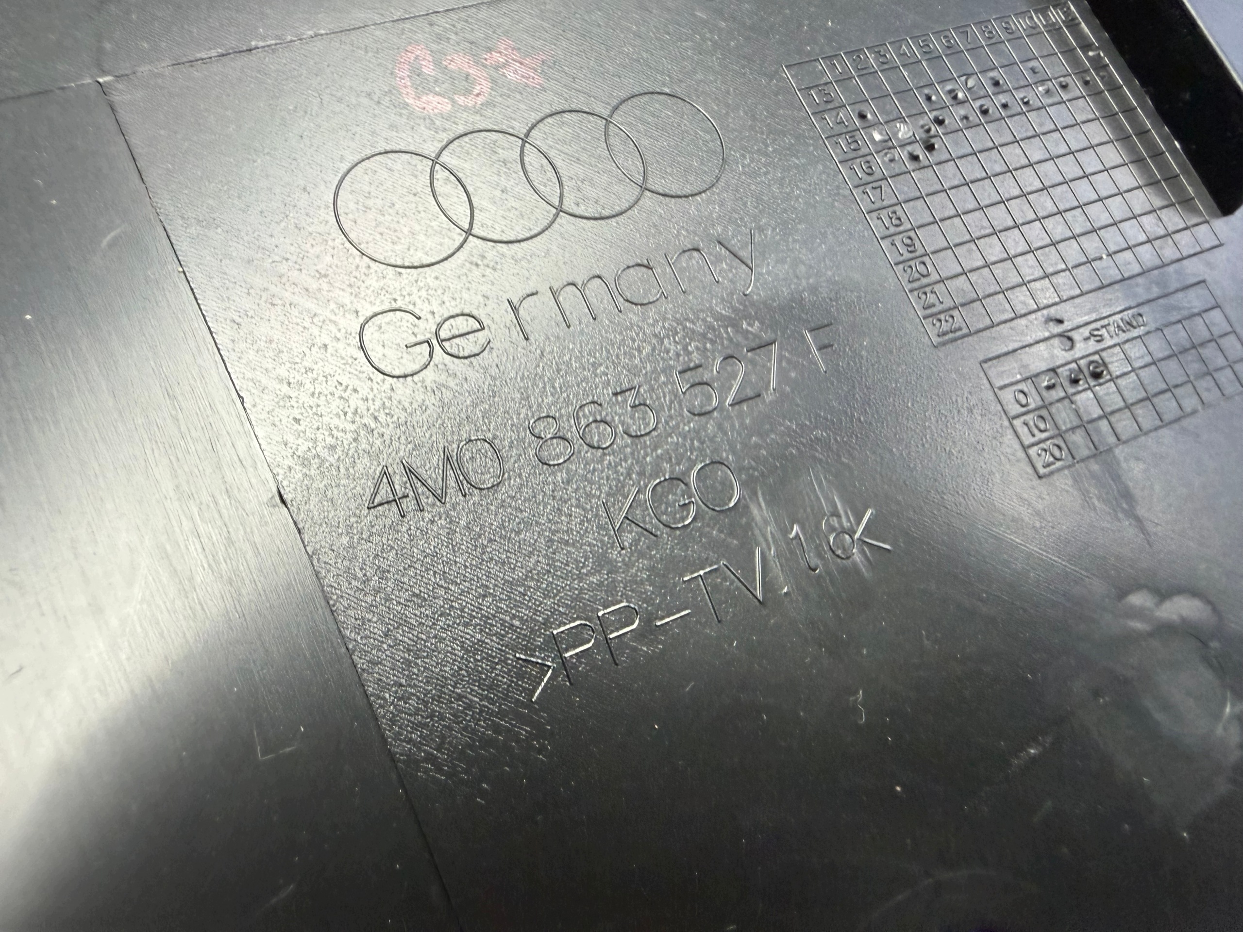 Support plancher coffre gauche Audi Q7 4M image 9
