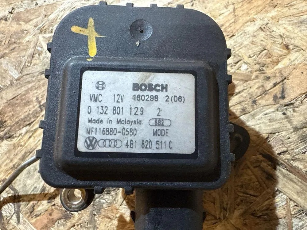 Luftflödesventilmotor Audi A6 (4B2, C5) 0132801129 1.9L image 5