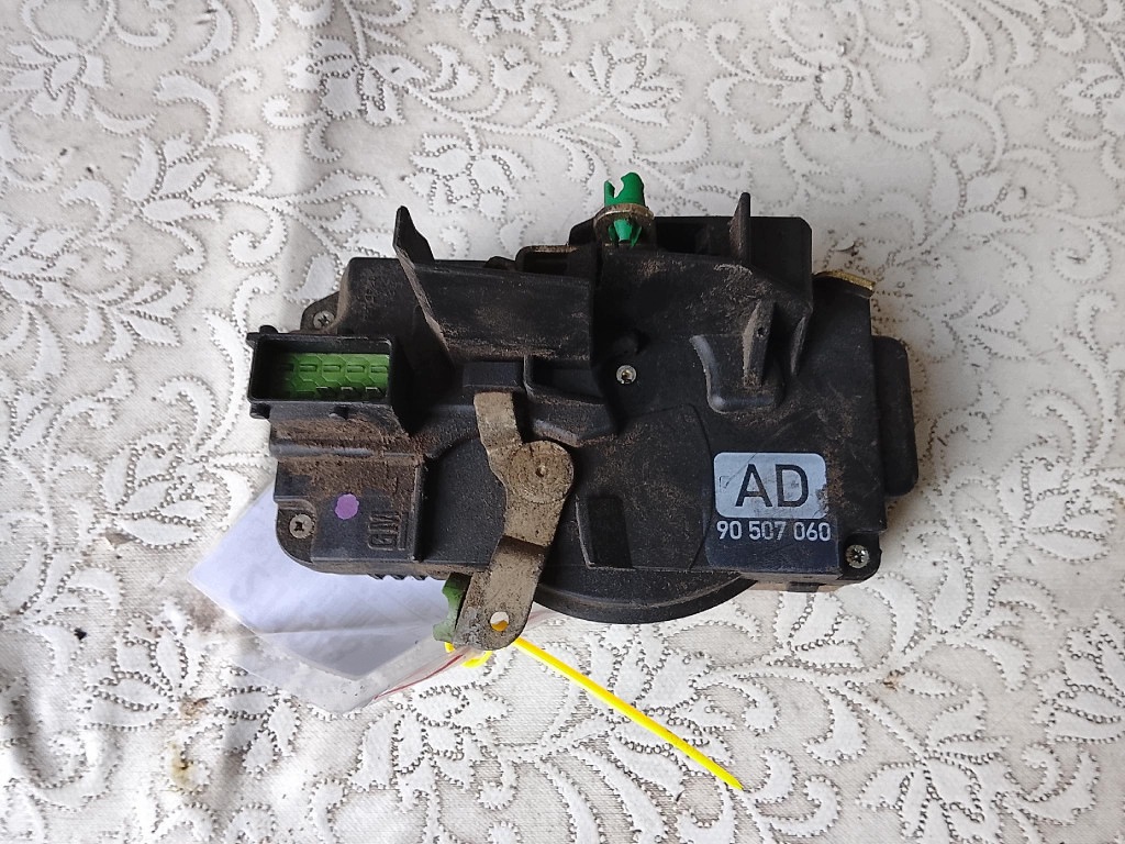 Fechadura Dianteira Direita 3 Pinos Opel Vectra B
