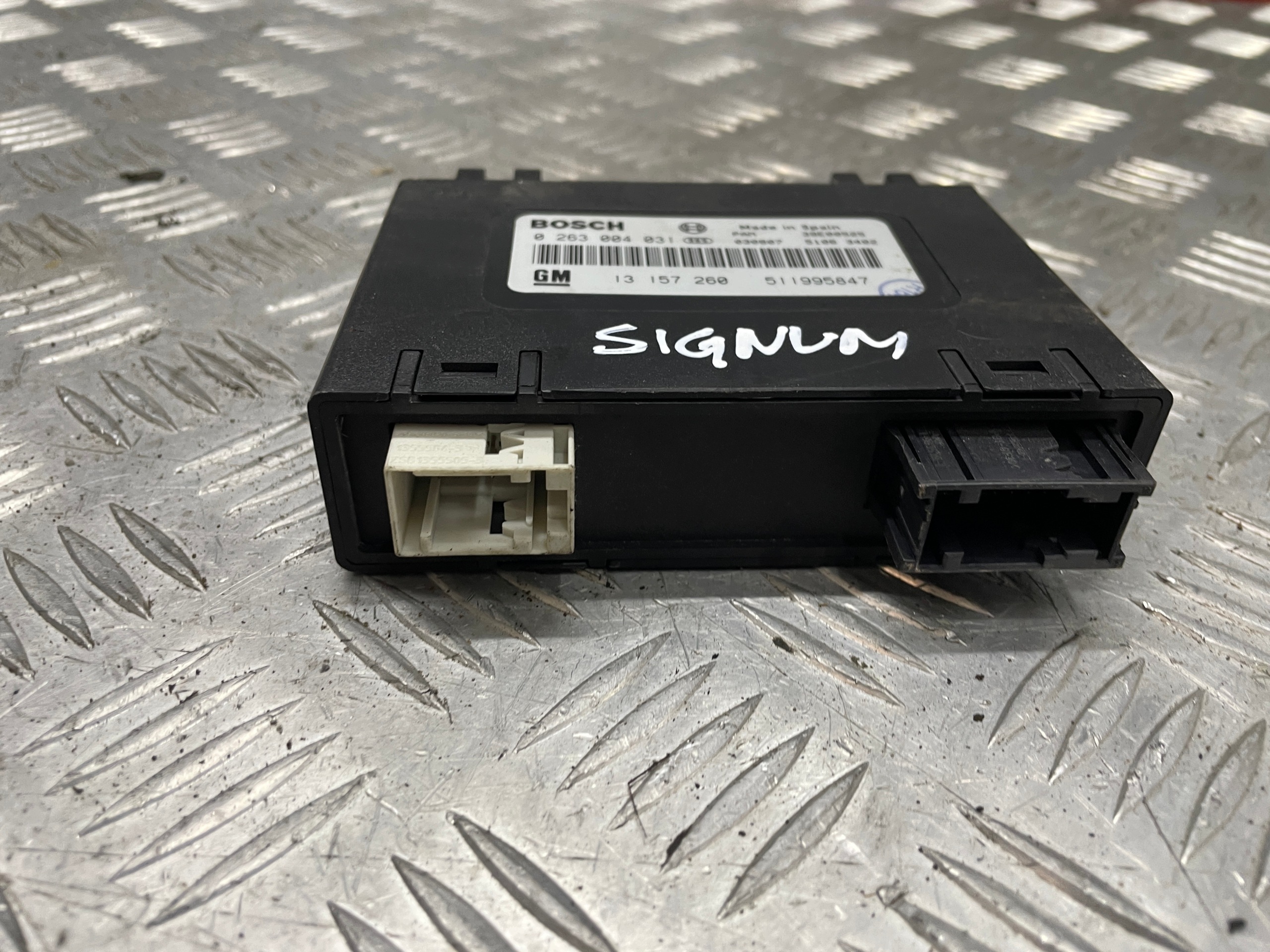 Ohjain PDC 13157260 Opel Signum 2.0T 03-08