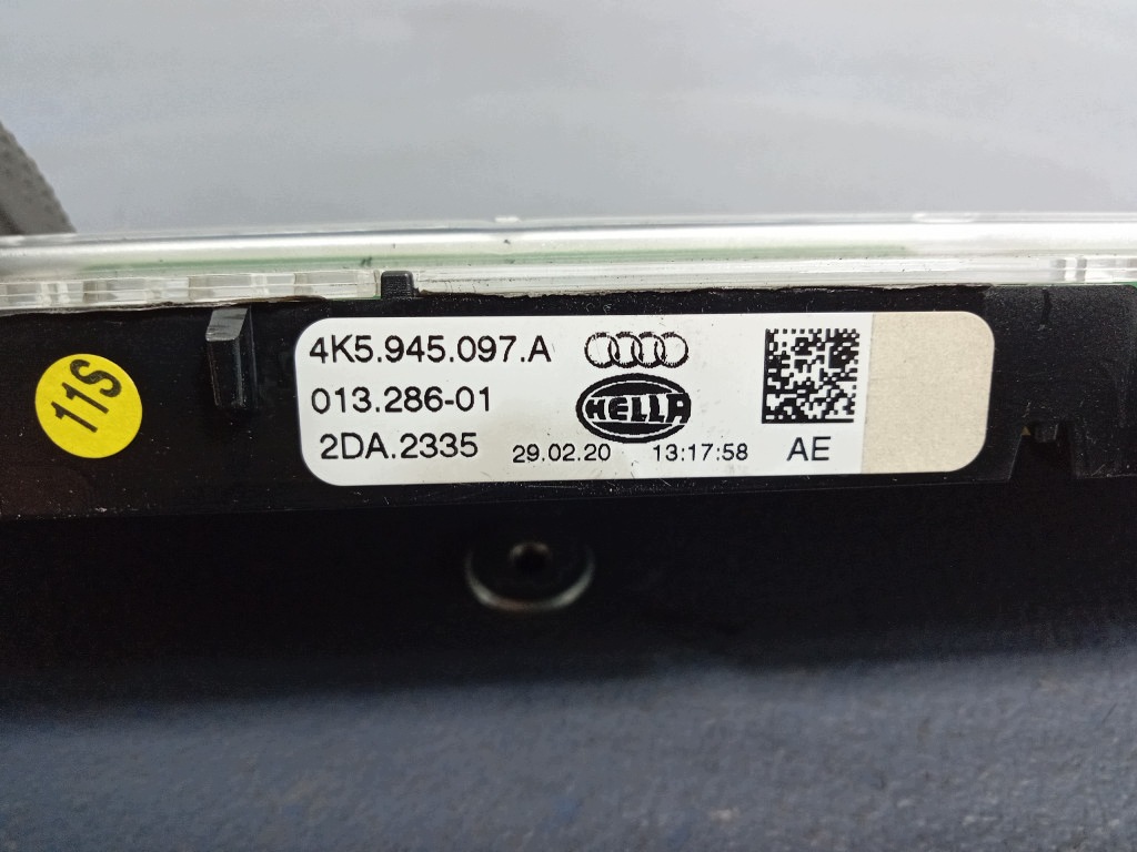 Feu stop Audi A6 C8 4K5945097A image 3