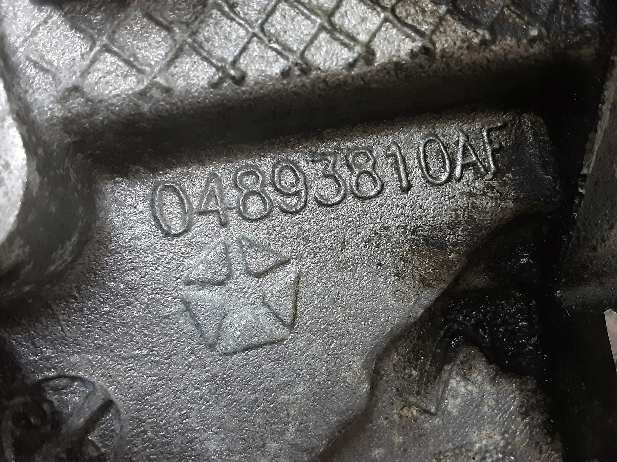 DODGE JEEP CHRYSLER PACIFICA 3.6 V6 ERC PENTASTAR Oikea sylinterikansi