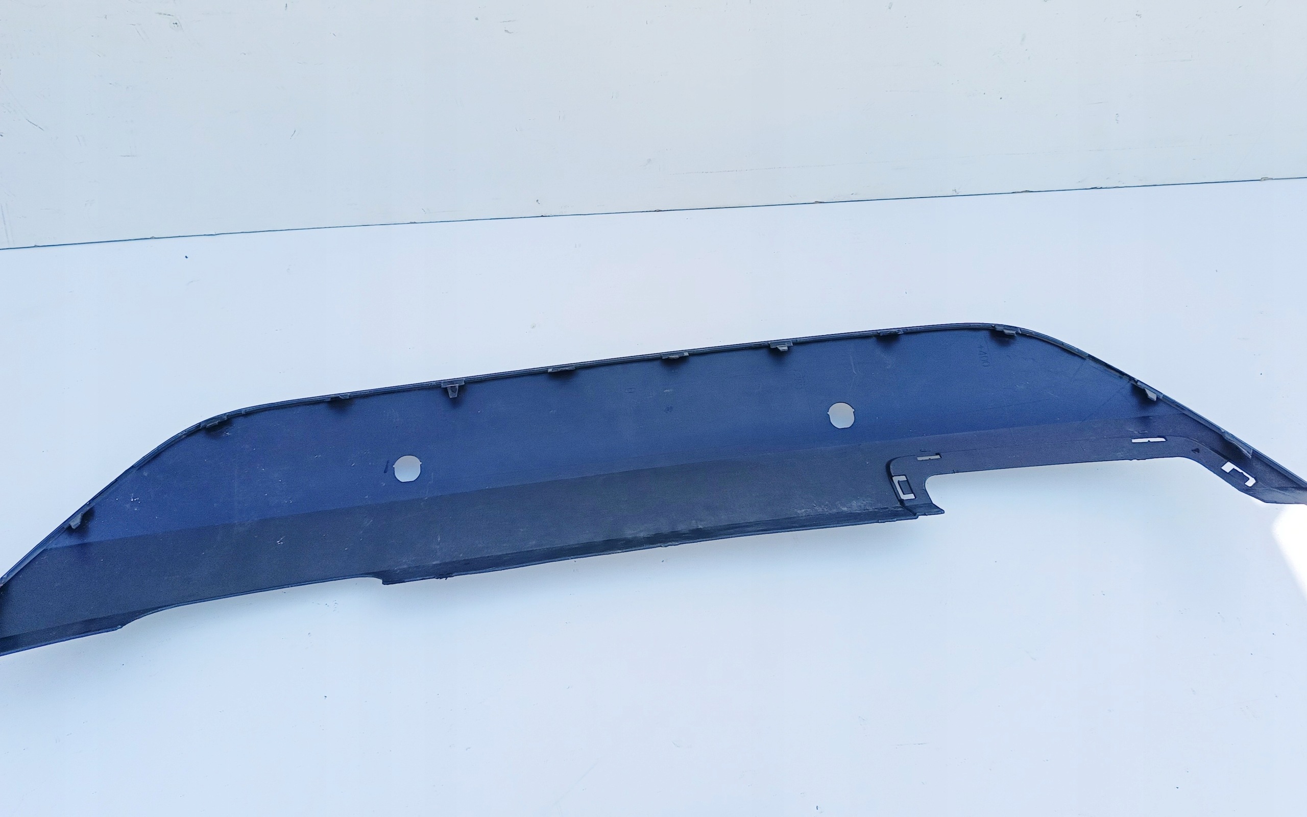 Spoiler arrière Ford Fiesta MK7 8A6117D781A image 3