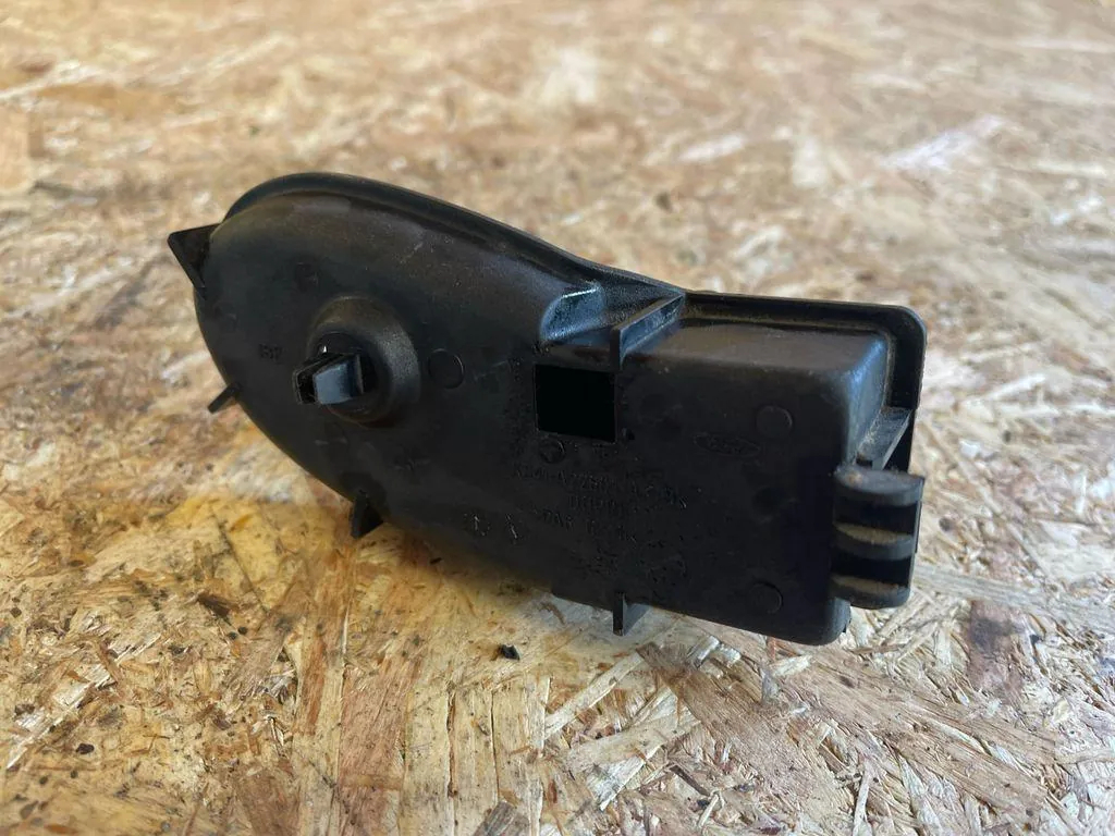 Innerdörrhandtag Vänster Fram Ford Focus MK1 image 5