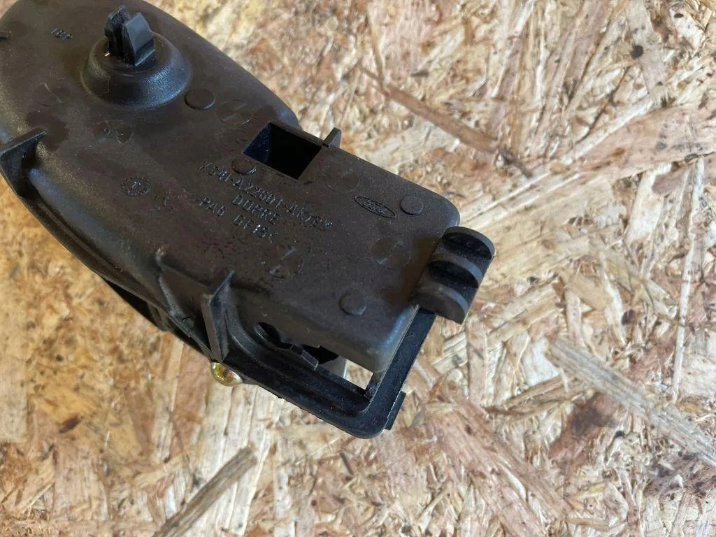Innerdörrhandtag Vänster Fram Ford Focus MK1 image 6
