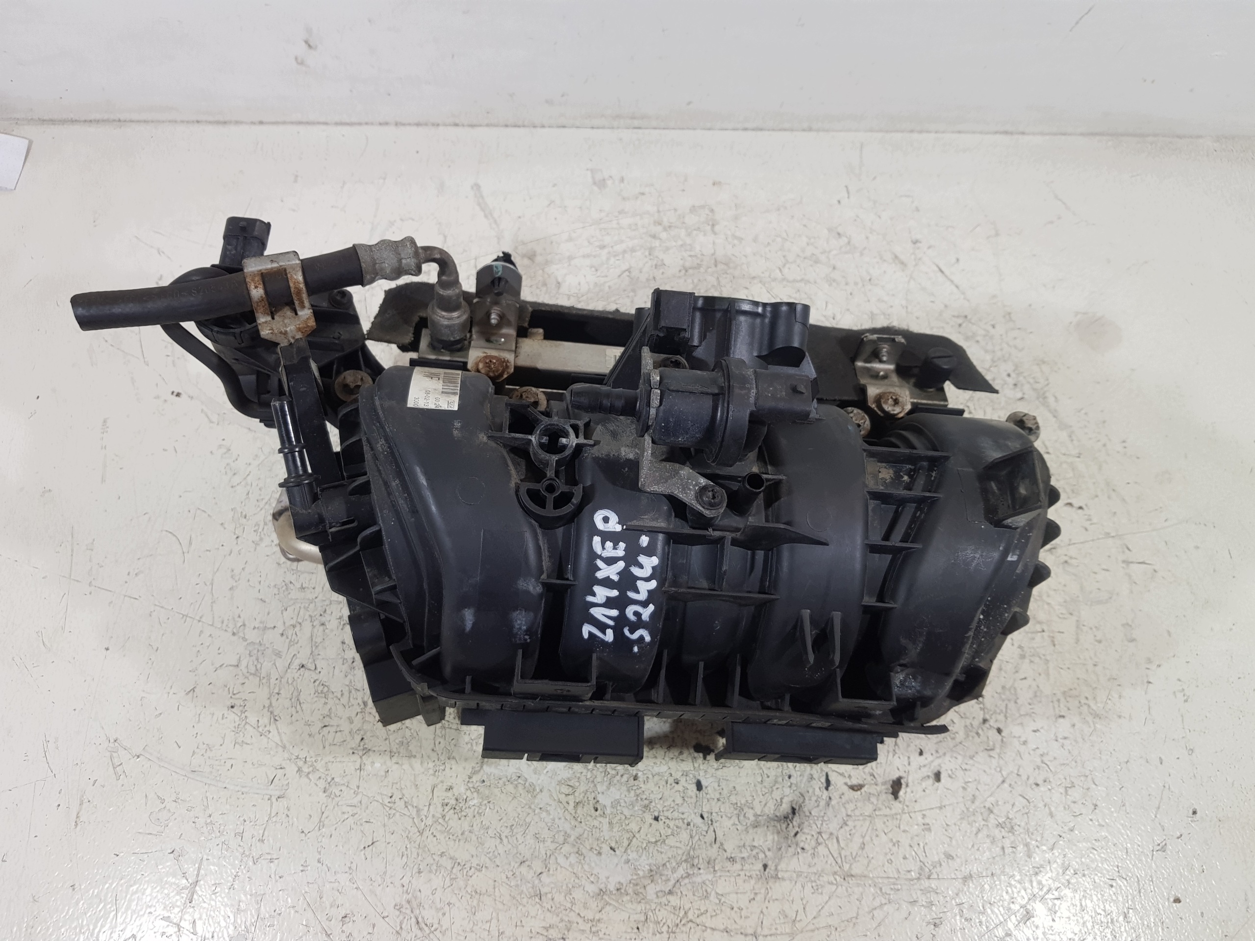 Colector de admisión inyección Opel Corsa C Meriva A 1.4 image 2