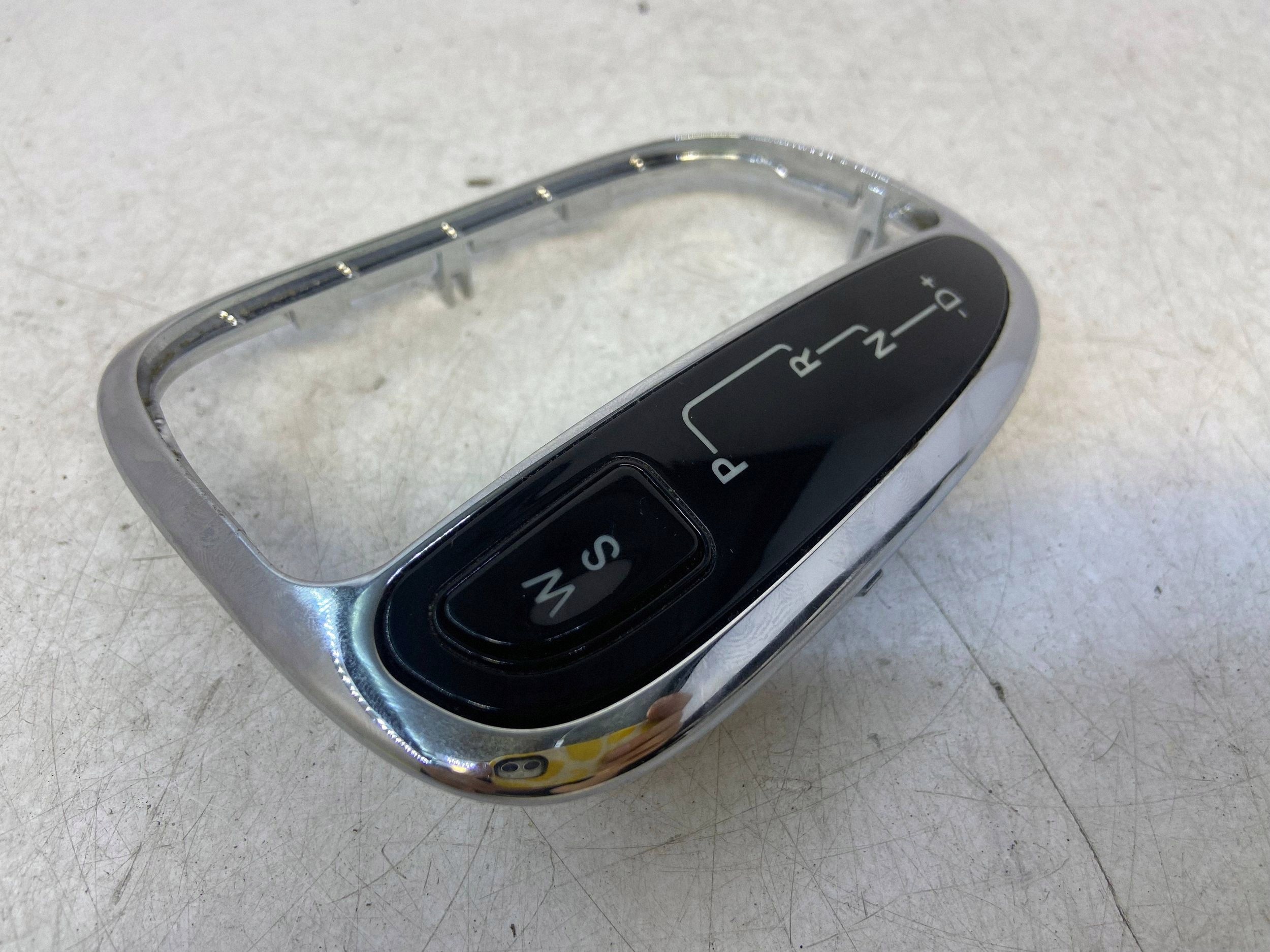 Rampe argentée Mercedes A2032671988 image 6
