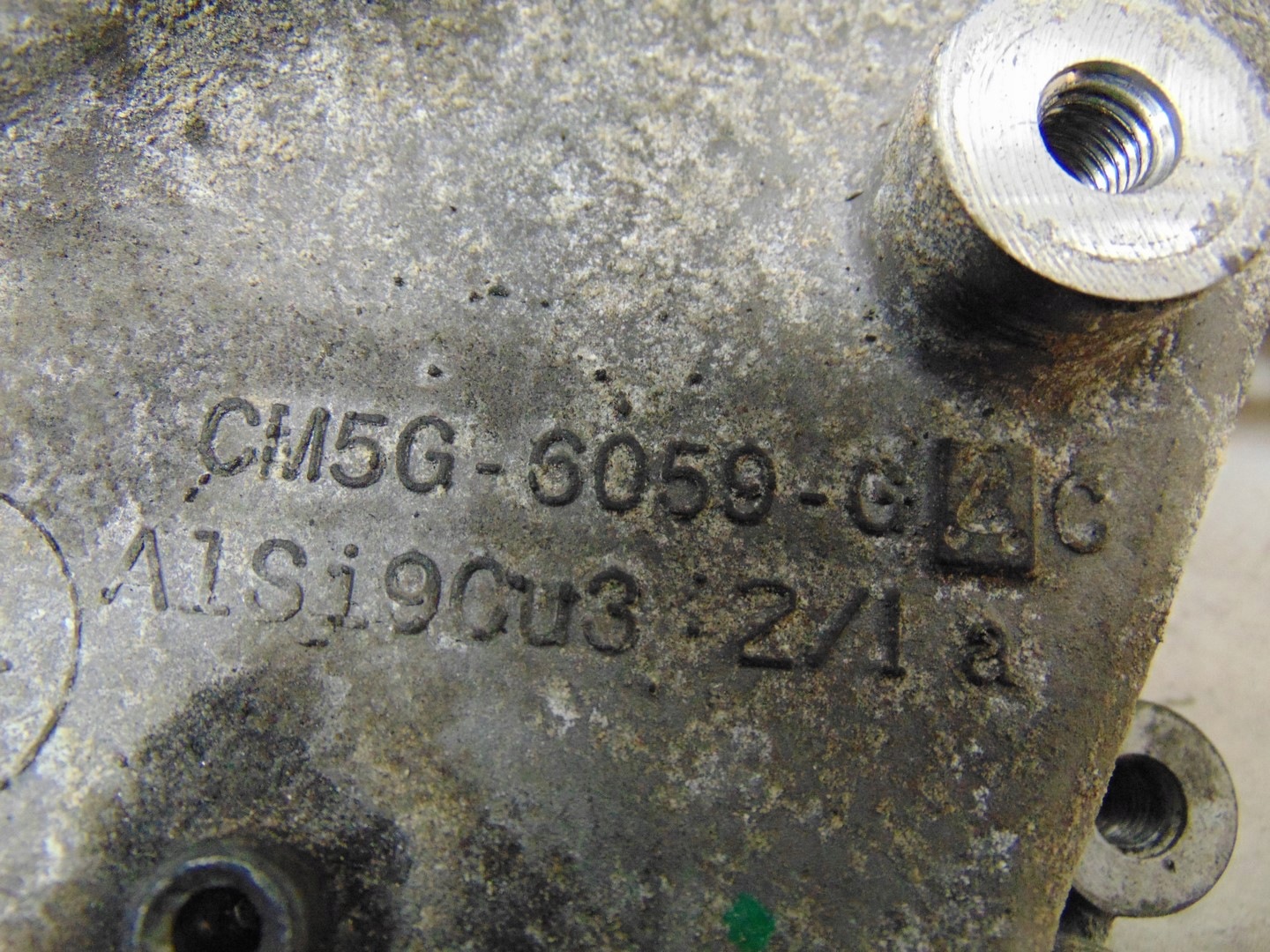 Ford OE CM5G-6059-GC Carter de distribution image 10