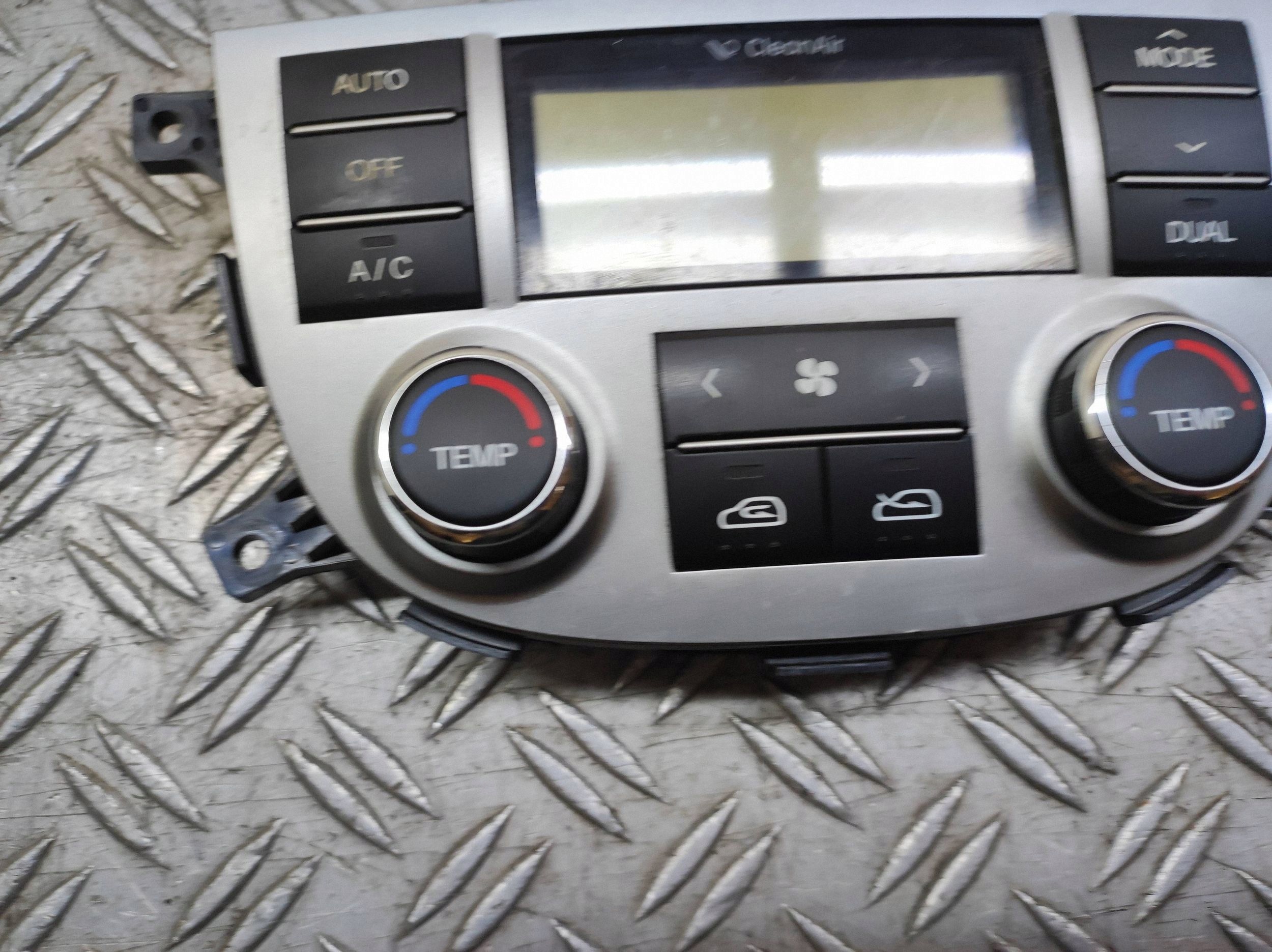 Hyundai Santa Fe Ilmastointipaneeli 972502B636 image 3