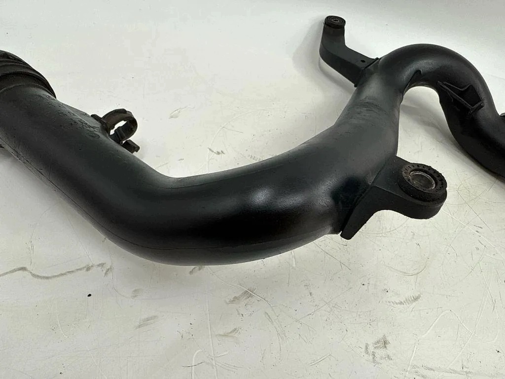 Tuyau d'intercooler VW Passat B6 1K0145762EE image 3