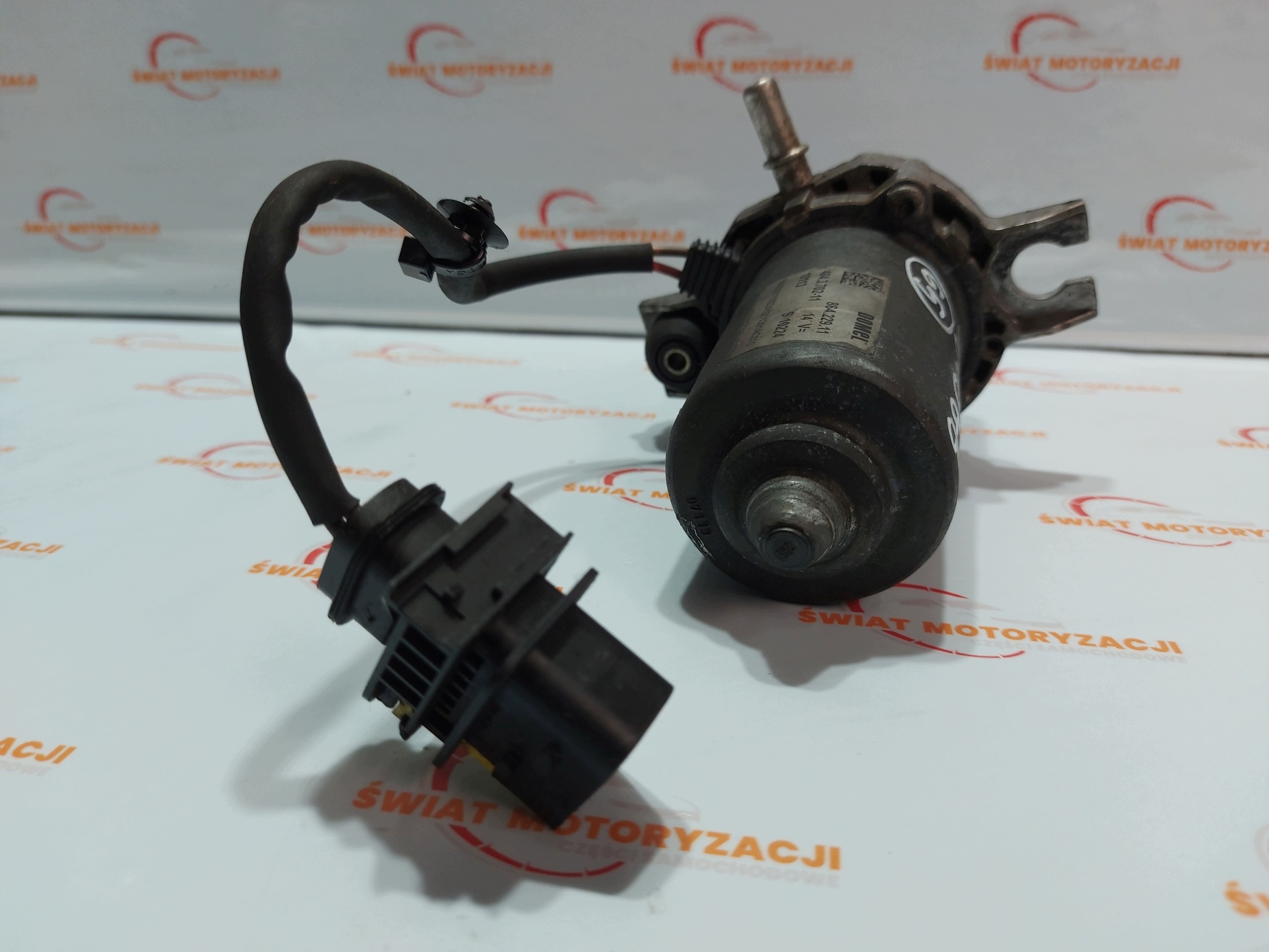 Pompe à vide Mercedes E300 2.2 CDI A0004302832 image 3
