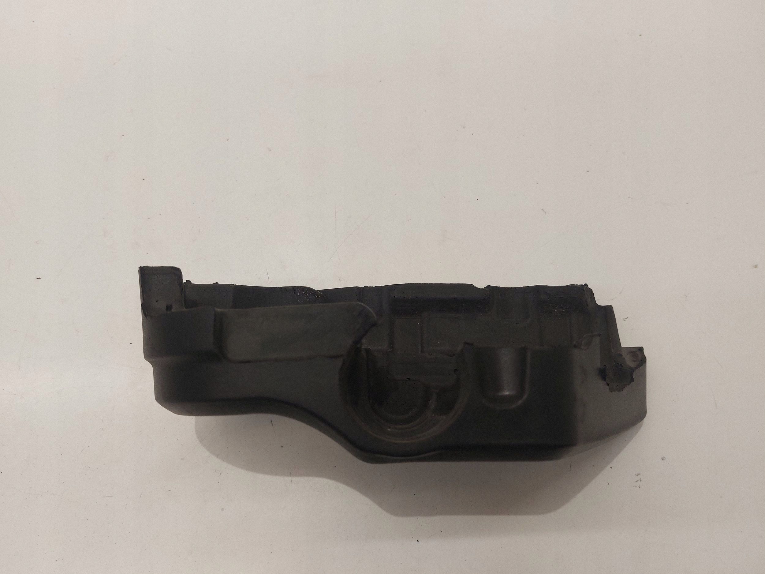 Cache moteur VW Tiguan Allspace 2024 (05E103729C) image 3