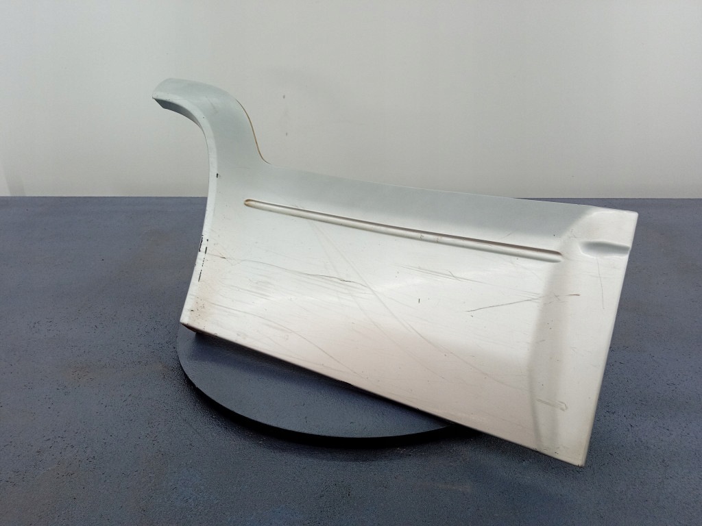 Listón puerta trasera derecha Suzuki Vitara 5D 94- image 3