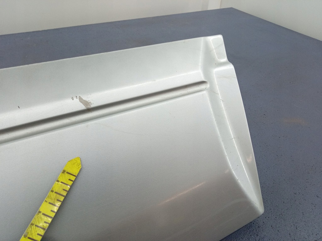 Suzuki Vitara I 5D Türleiste vorne rechts OEM A-826452-01 image 4