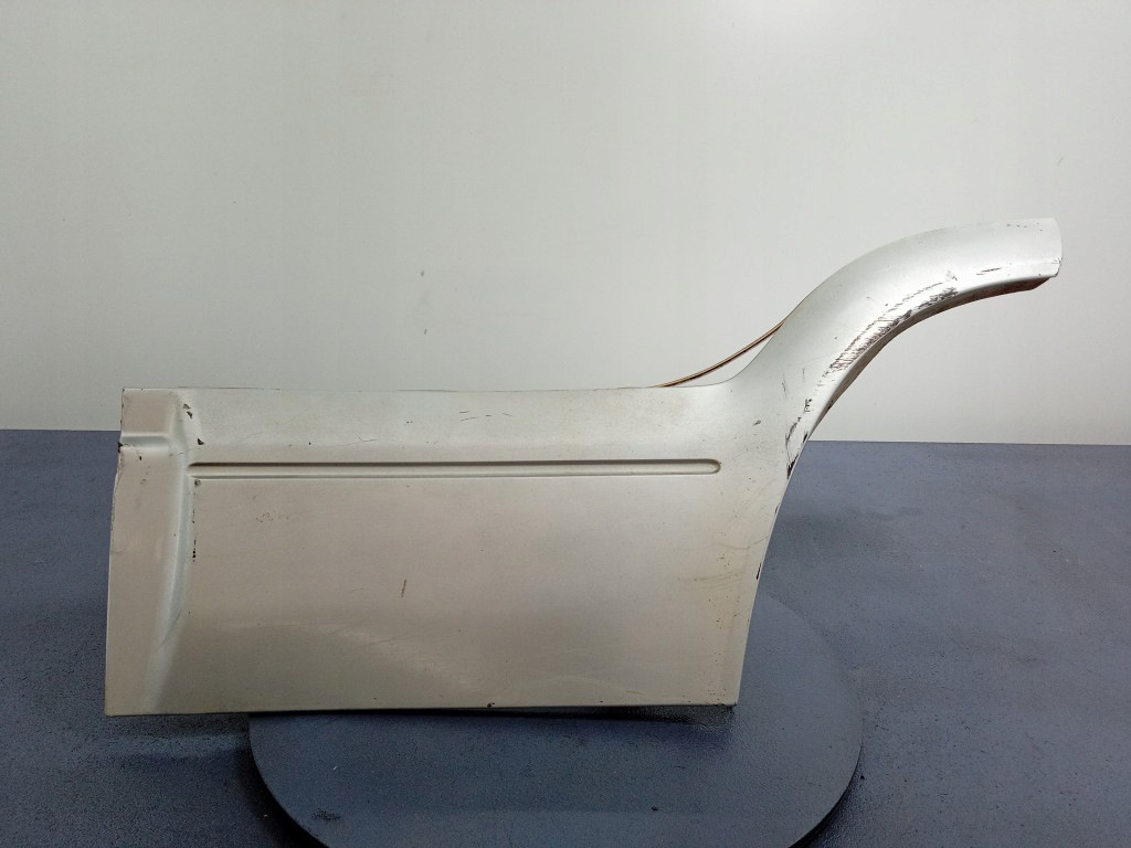 Suzuki Vitara I 5D Heckleiste links OEM A-826460-01 image 2