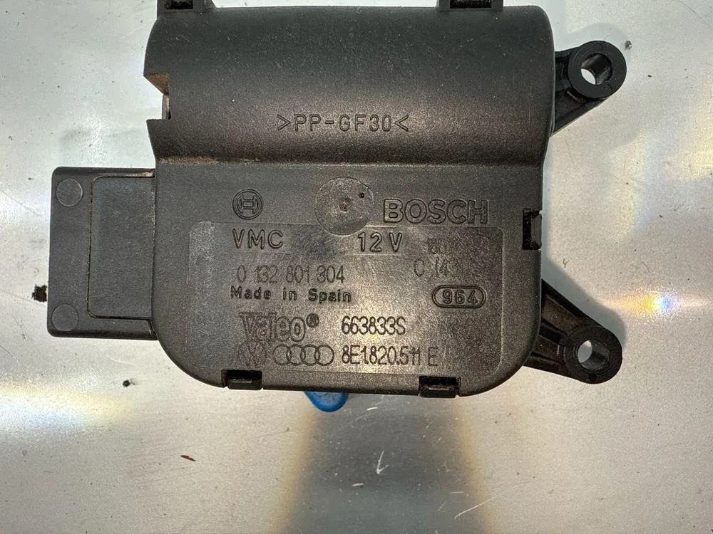Luftflödesventilmotor Audi A4 B6 2.5 TDI 663833S image 6