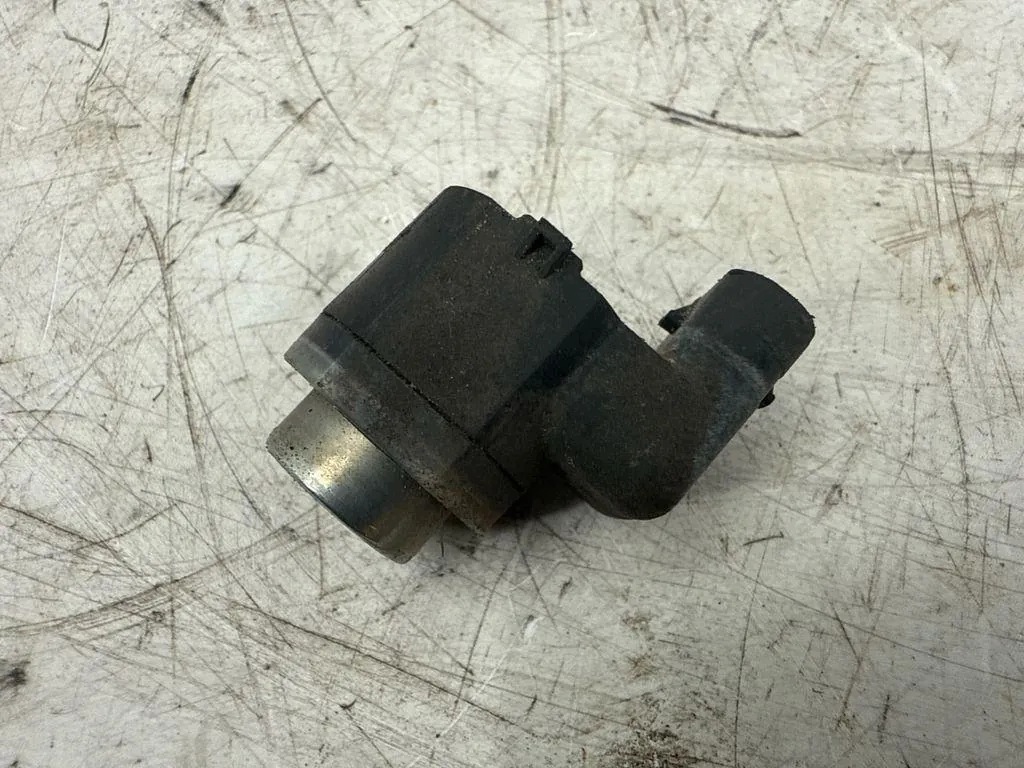 Pysäköintitutkan anturi VW Passat B6 602974