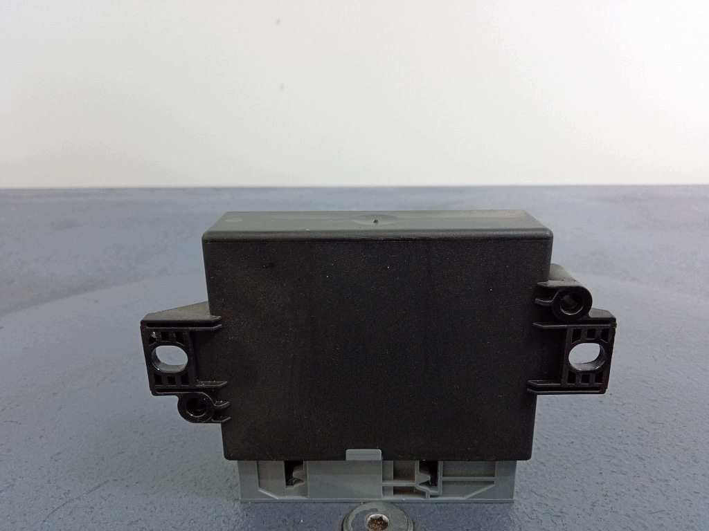 MERCEDES E W212 PDC-ohjain A0009008004