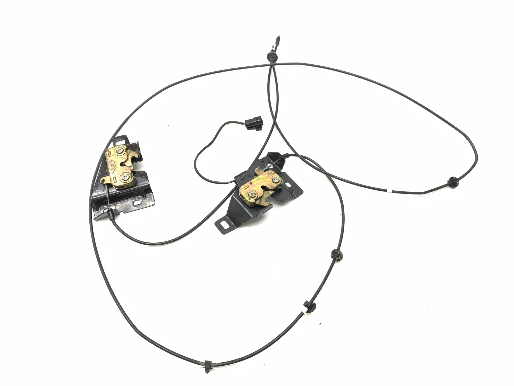 Jaguar XK8/XKR 2000 Konepellin lukko, vasen, OEM 96551205200