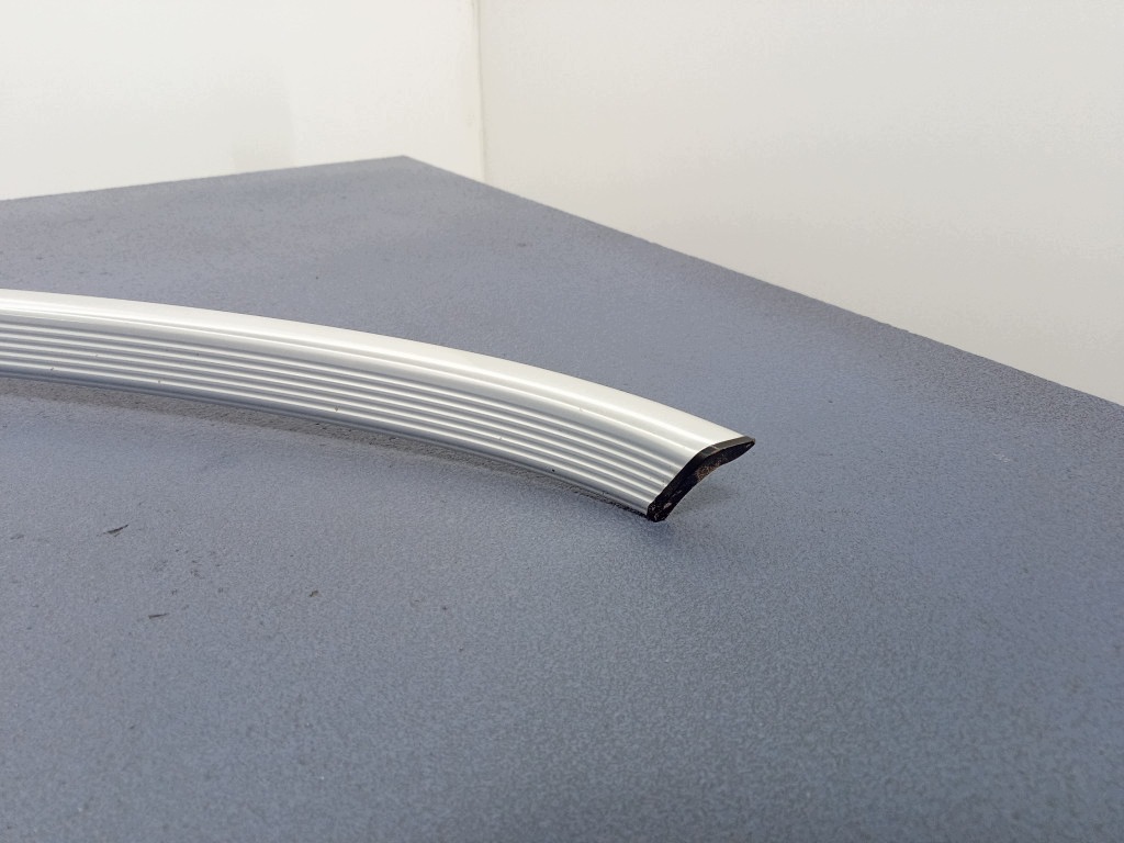 Mercedes E-Klasse W212 Dachleiste links Chrom OEM A2126901580 image 4