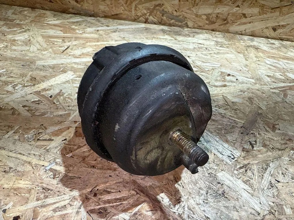 Volvo S60 I 2.4 Support Moteur 8683293 image 3
