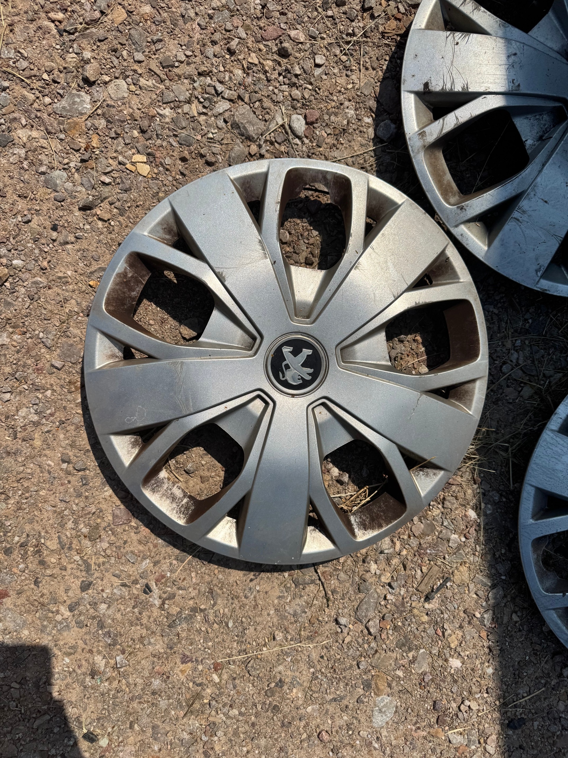 Peugeot Boxer Hubcap 16" Used OEM 1374088080