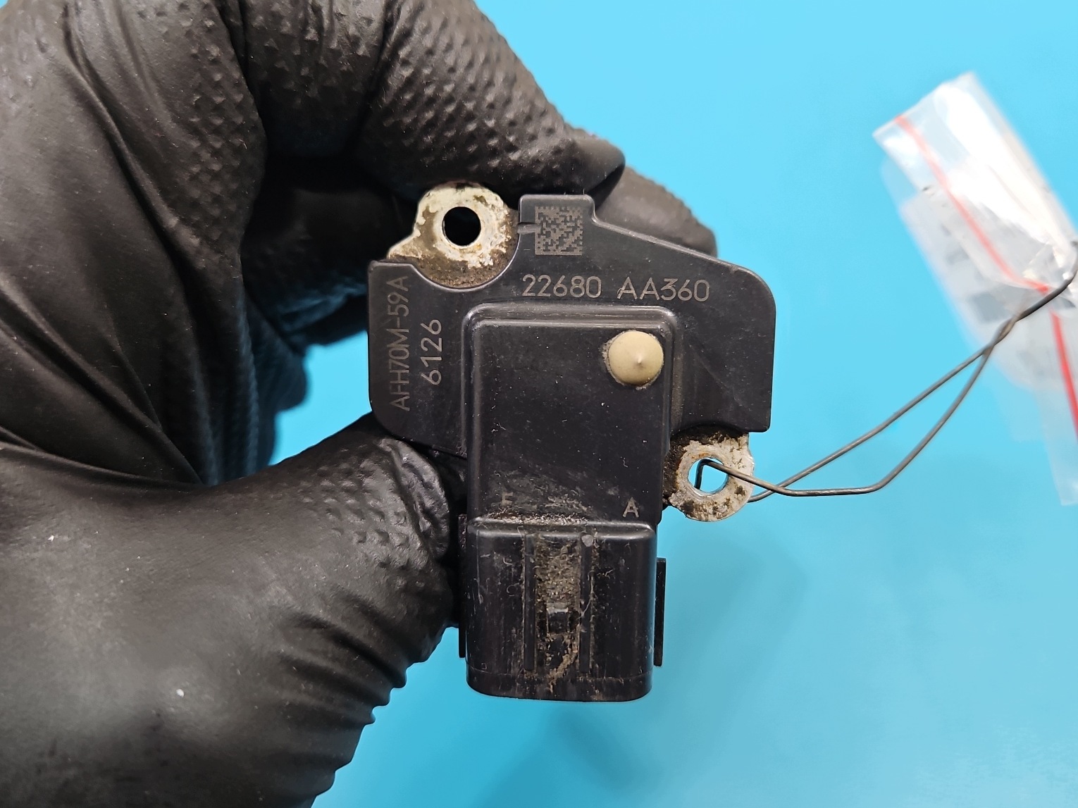 Subaru Forester II 2.0 Boxer MAF Sensor image 5