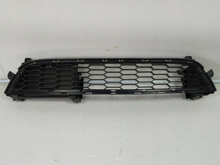 Dacia OE 622542386R ventilation grille, bumper