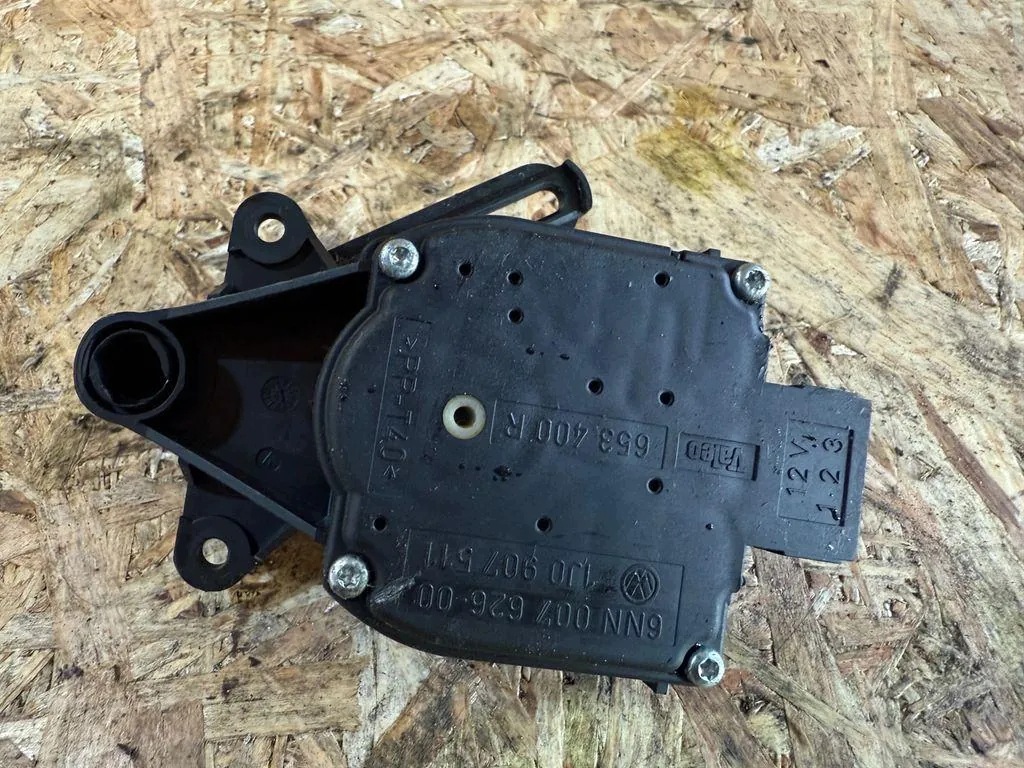 Luftmengenmesser VW Golf IV 1J0907511 1.9 TDI image 3