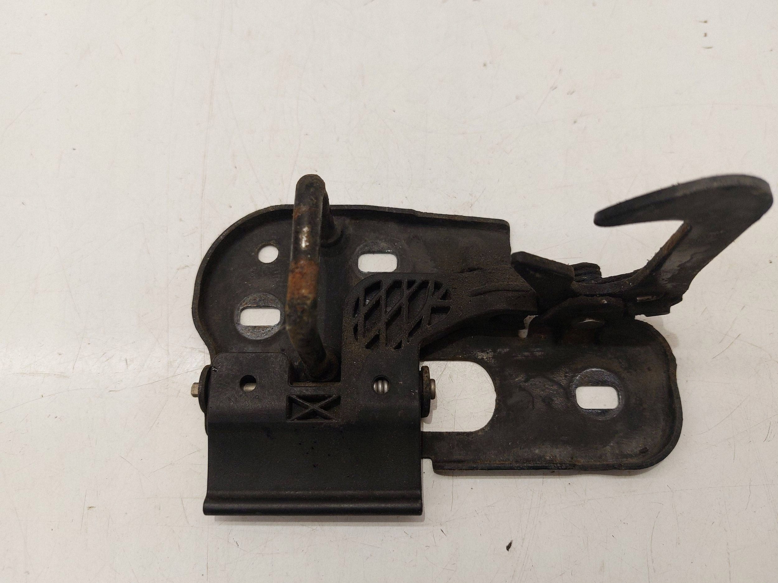 Verrou de capot VW Passat B6 3C0823480 image 2