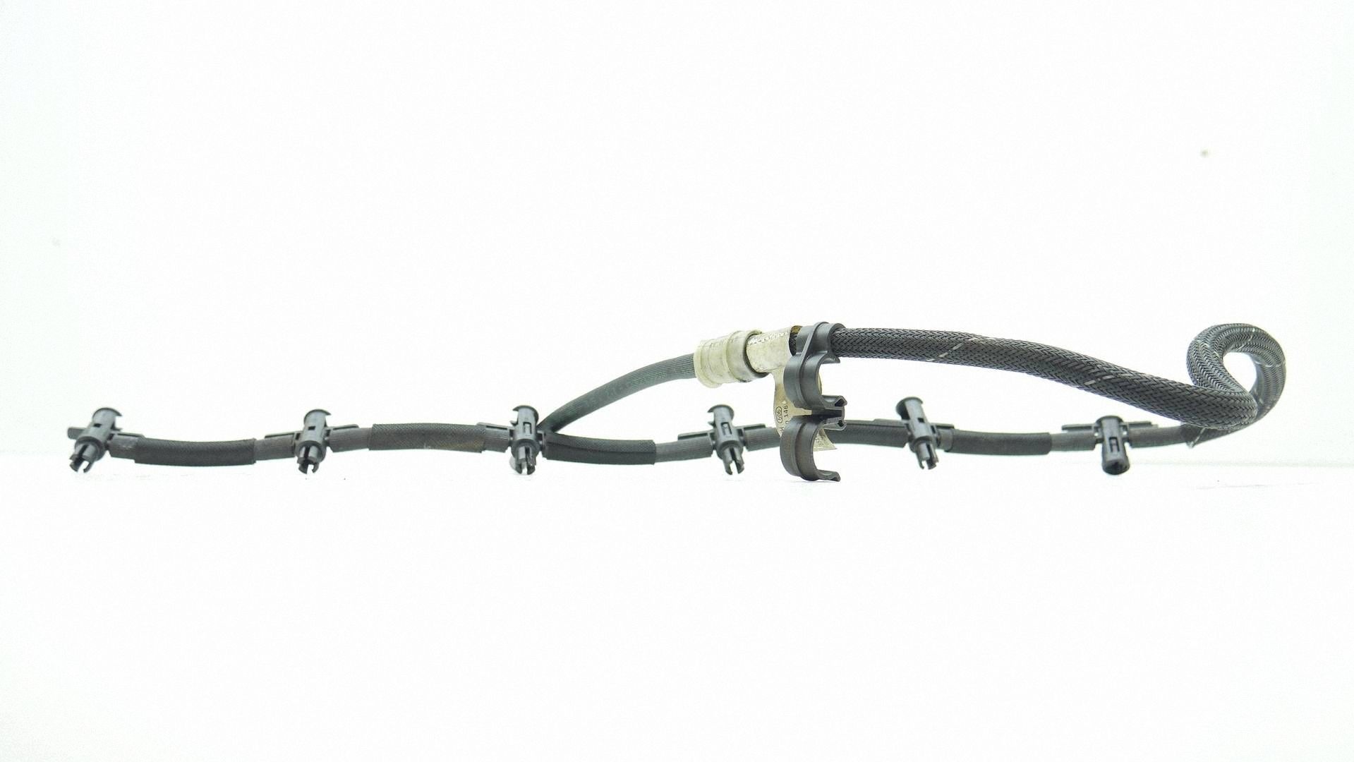 Polttoaineen ylivuotoputki BMW F16 WAH45611