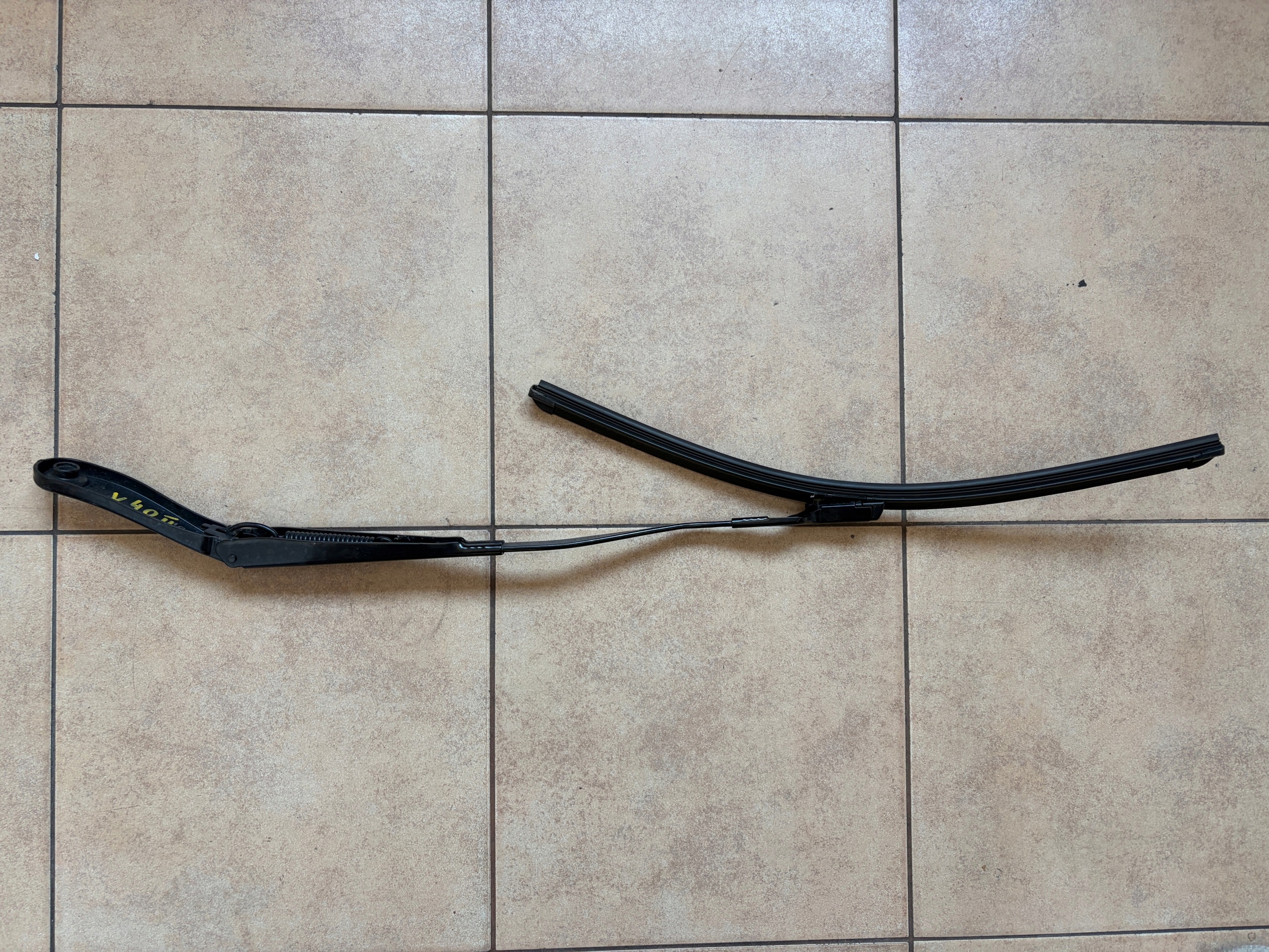 Volvo V40 Scheibenwischerarm Links 31276059 image 2