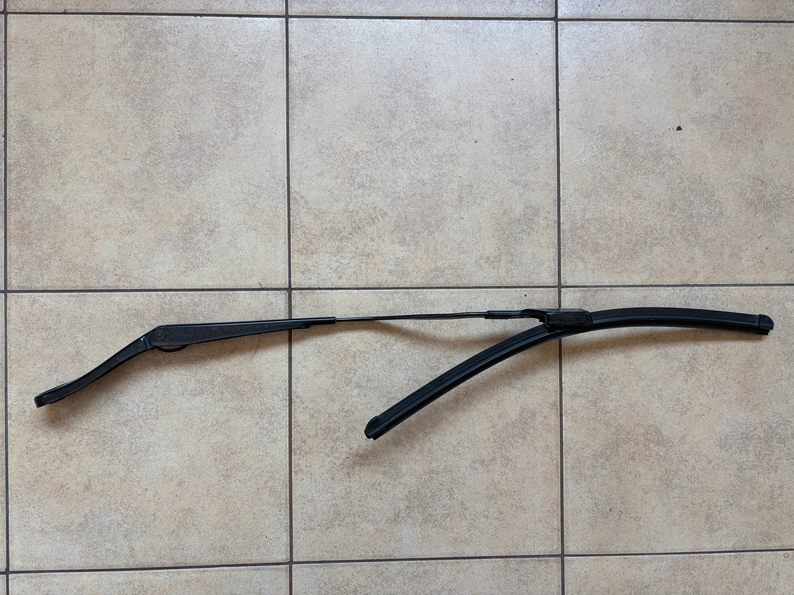 Volvo V40 Scheibenwischerarm Links 31276059 image 3