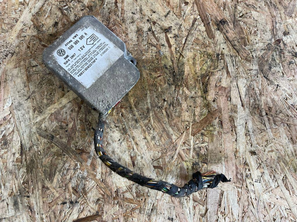 Module de suspension VW Golf IV 1.9 TDI 6Q0909605A image 2