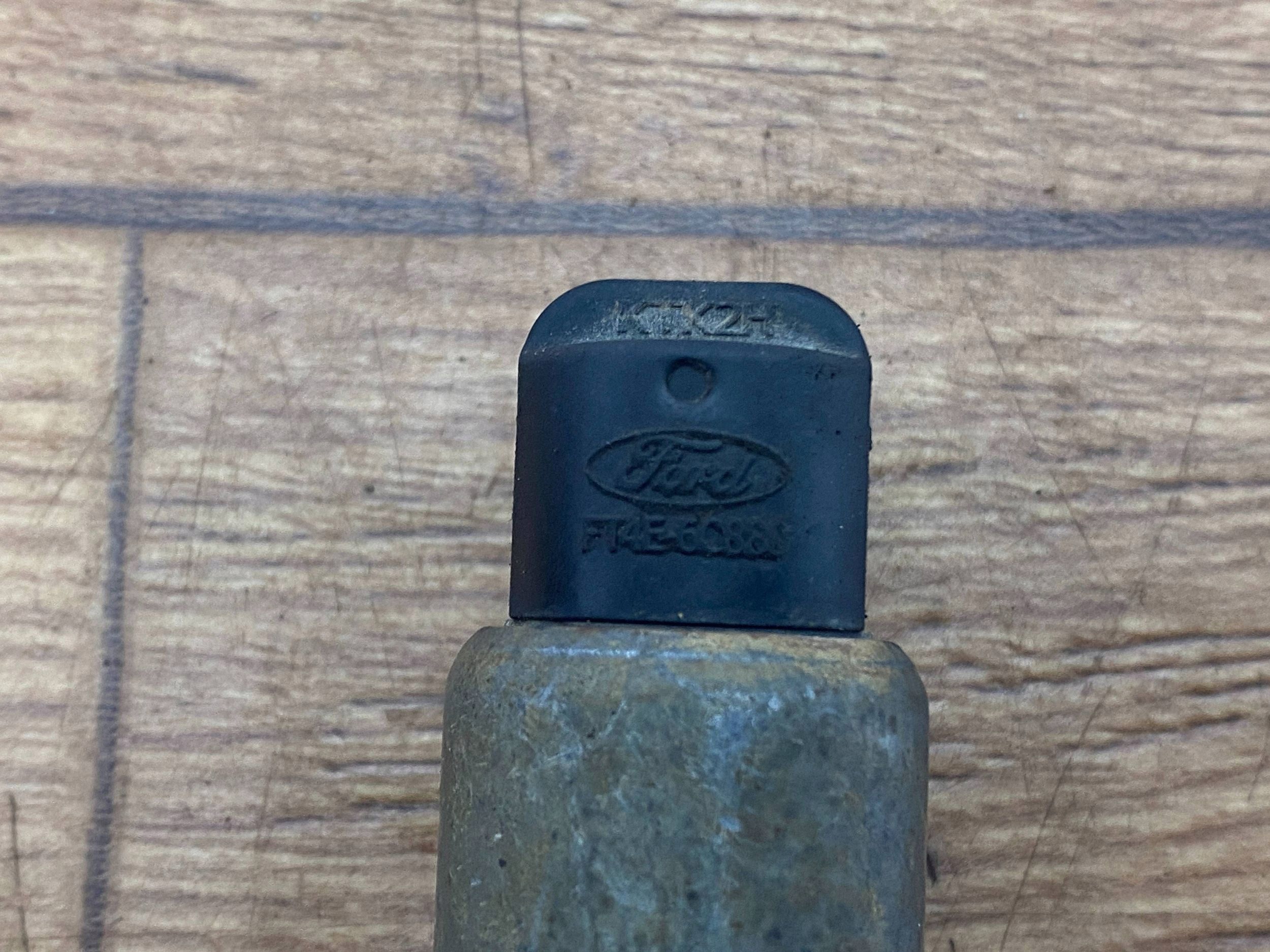 Oljefilterbas Ford F150 5.0 V8 2015+ FT4E6C888 image 6