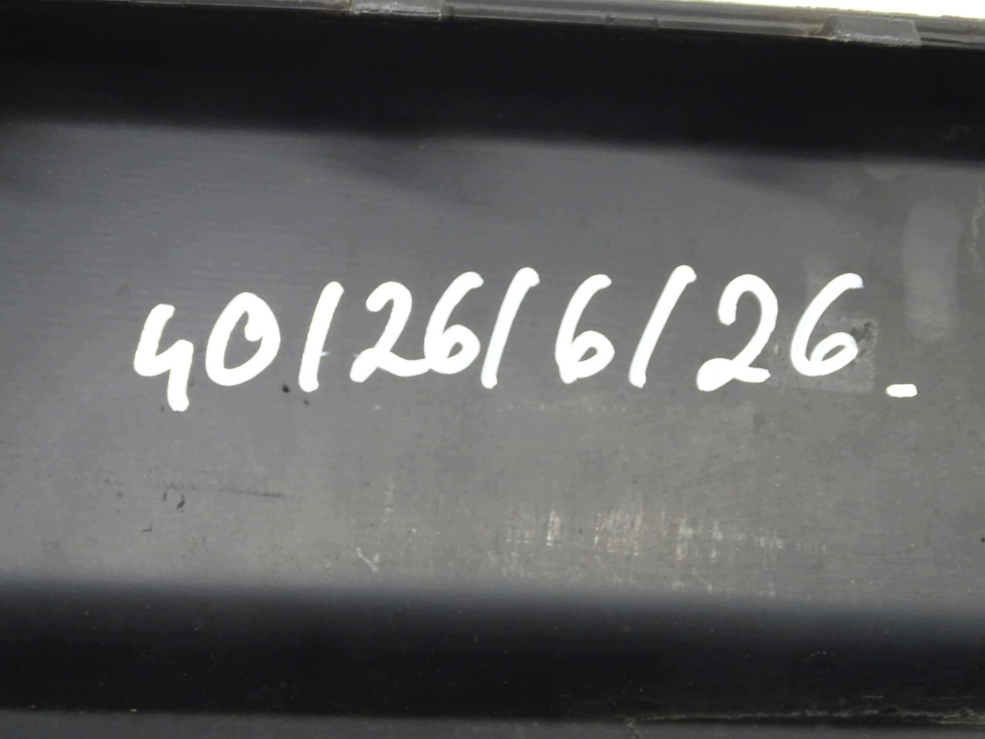 Embellecedor Parachoques Mercedes SLK R172 A1728851525 image 9
