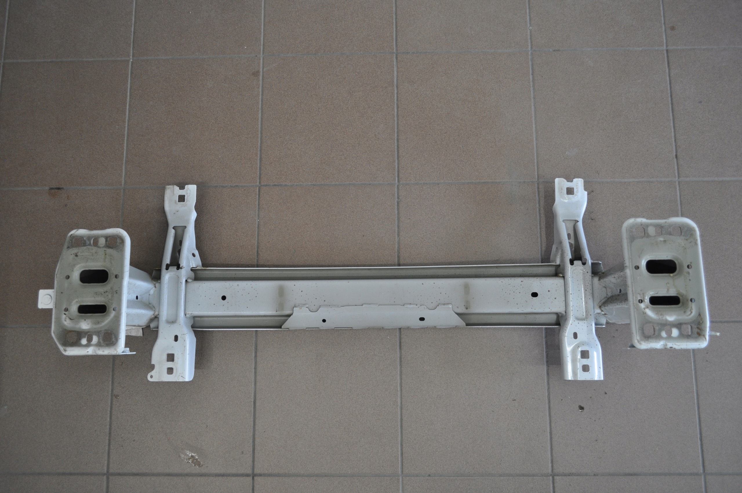 Para-choque Dianteiro Ford Puma MK2 M1TB-109A26-AD image 3